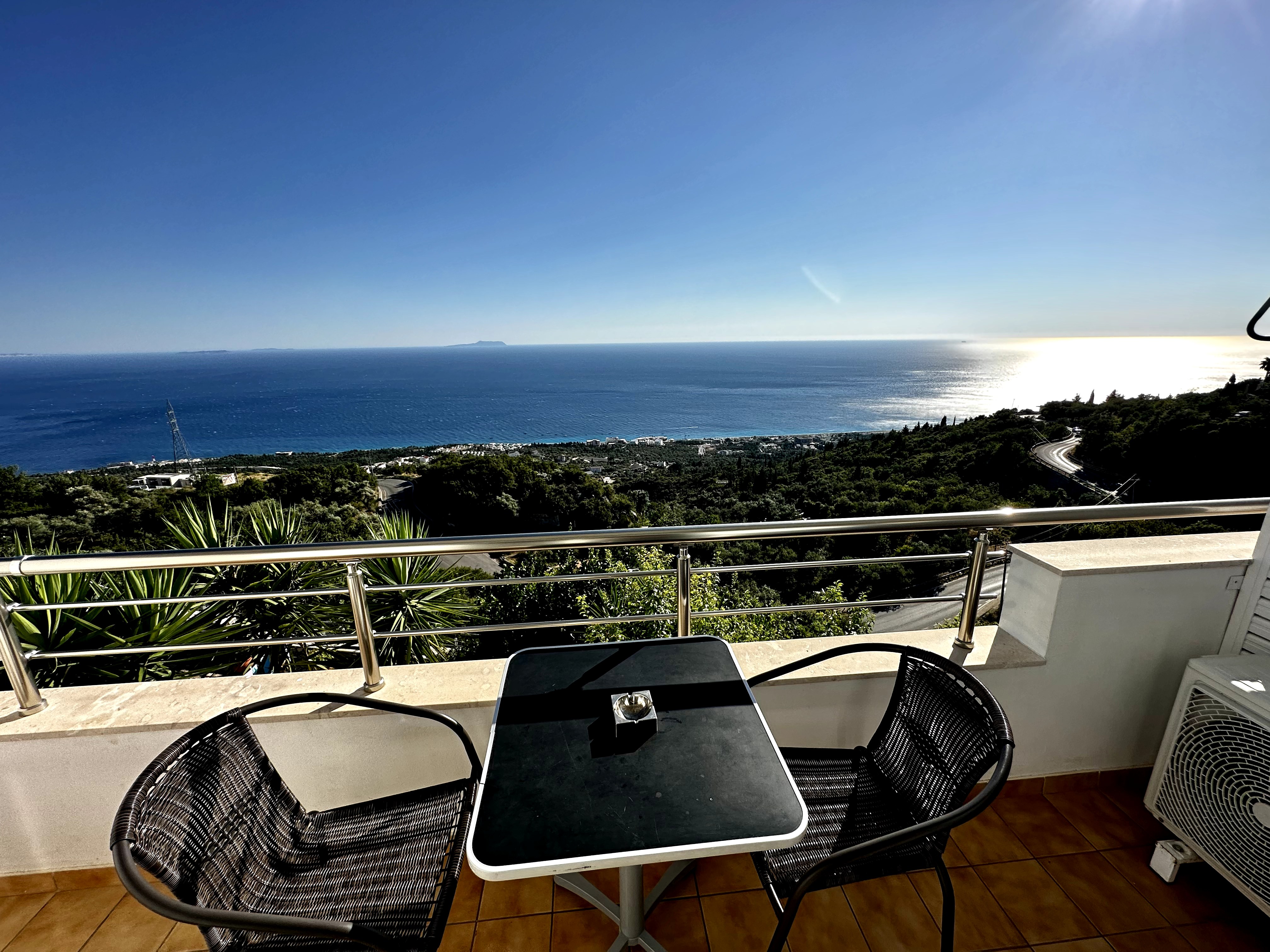 Sea View Luxury Apartment near Beaches