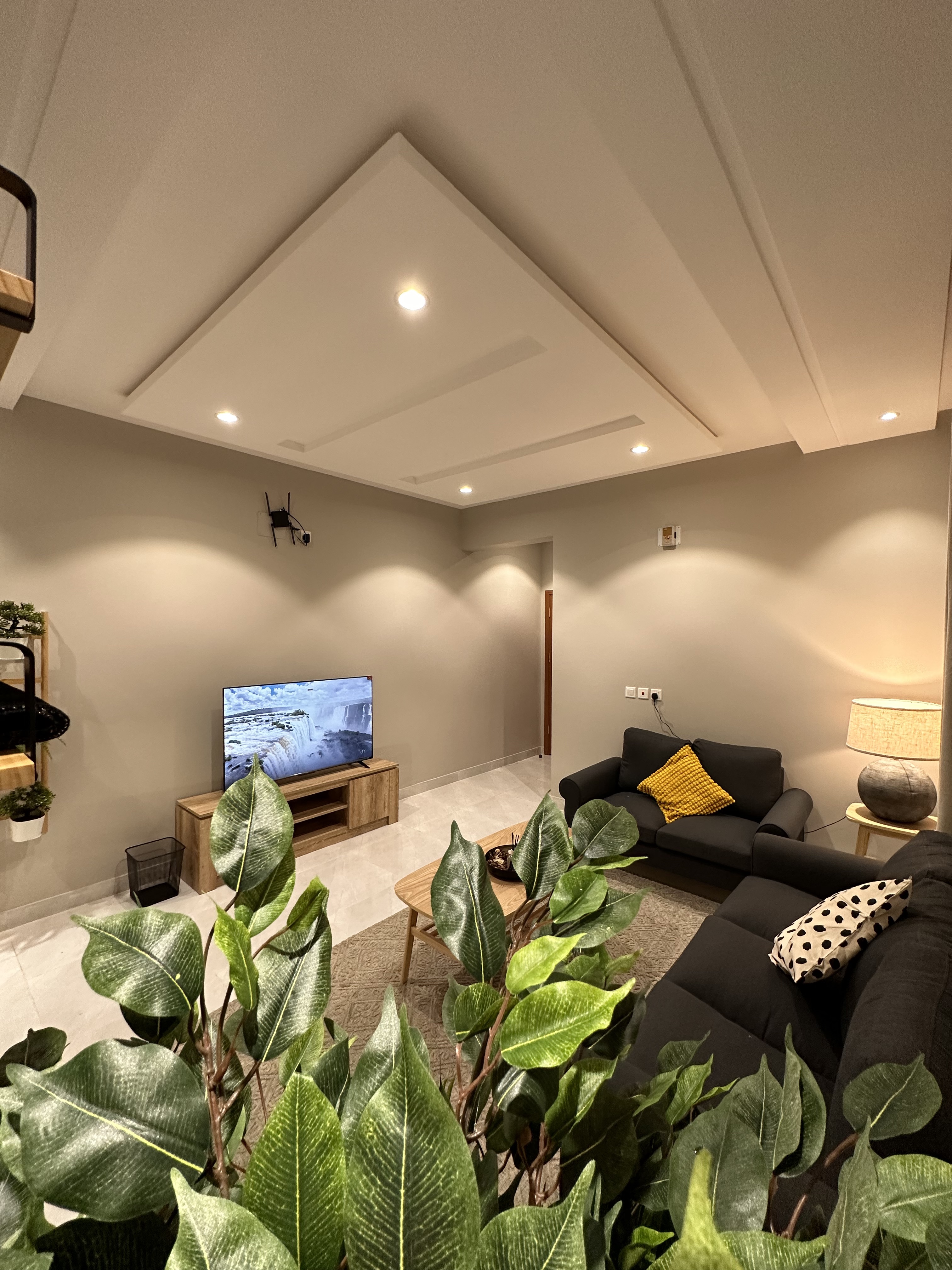 Self login great location No.2