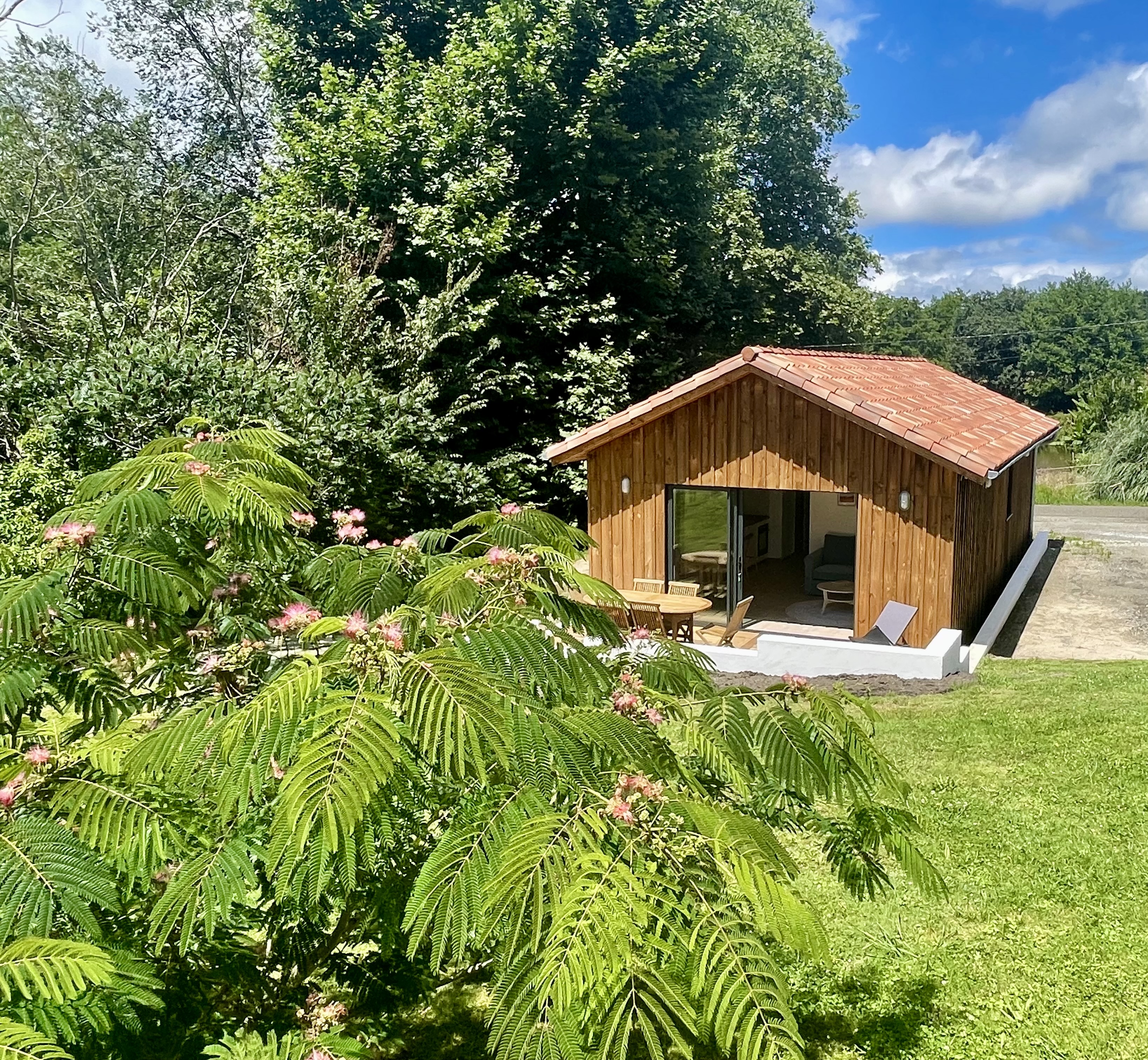 Lodge  in the heart of  Nature