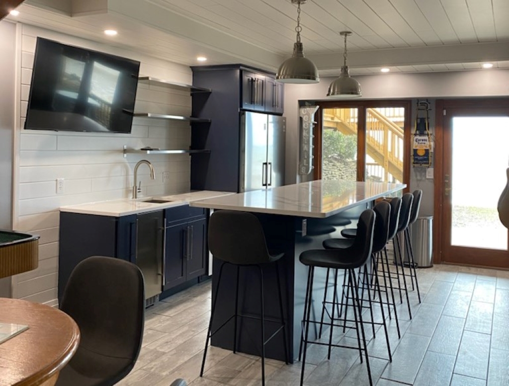 LAKEHOUSEWINTER HotTubGameroomPetsLake Ont NY Houses for Rent in Kendall, New York, United