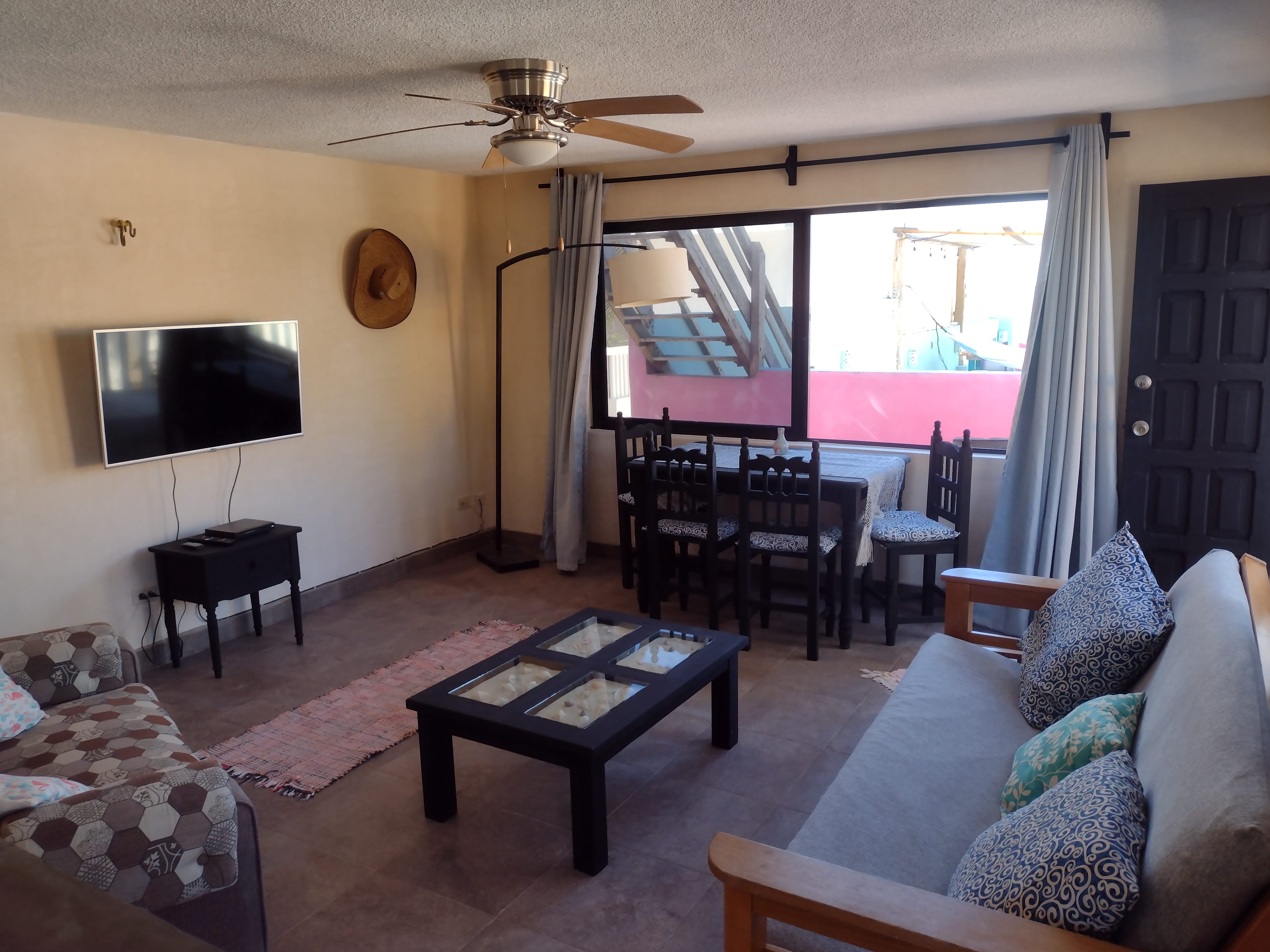 Beautilful ocean views from this apartment