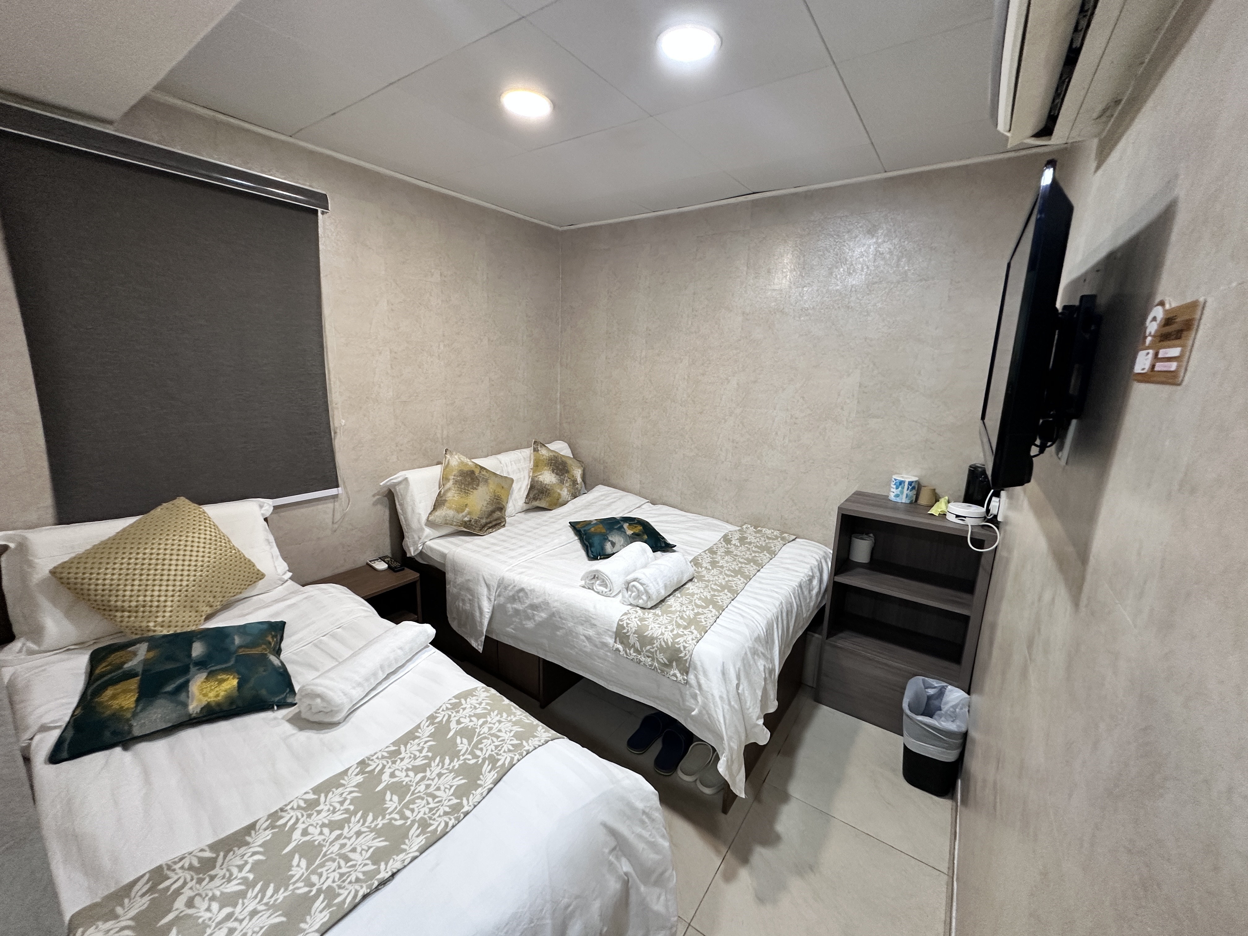 Prviate room for 3 pax in mong kok
