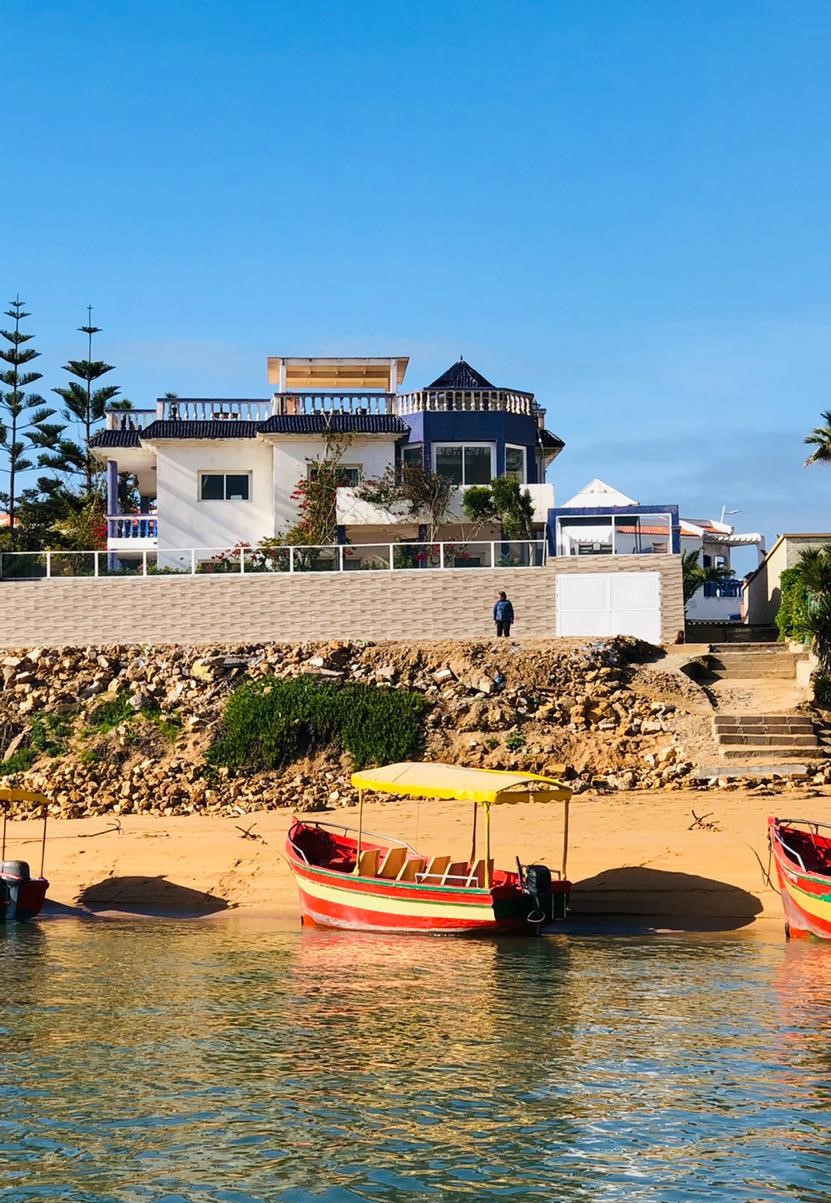 Lagune d'Oualidia — plage protégée sur la côte atlantique marocaine