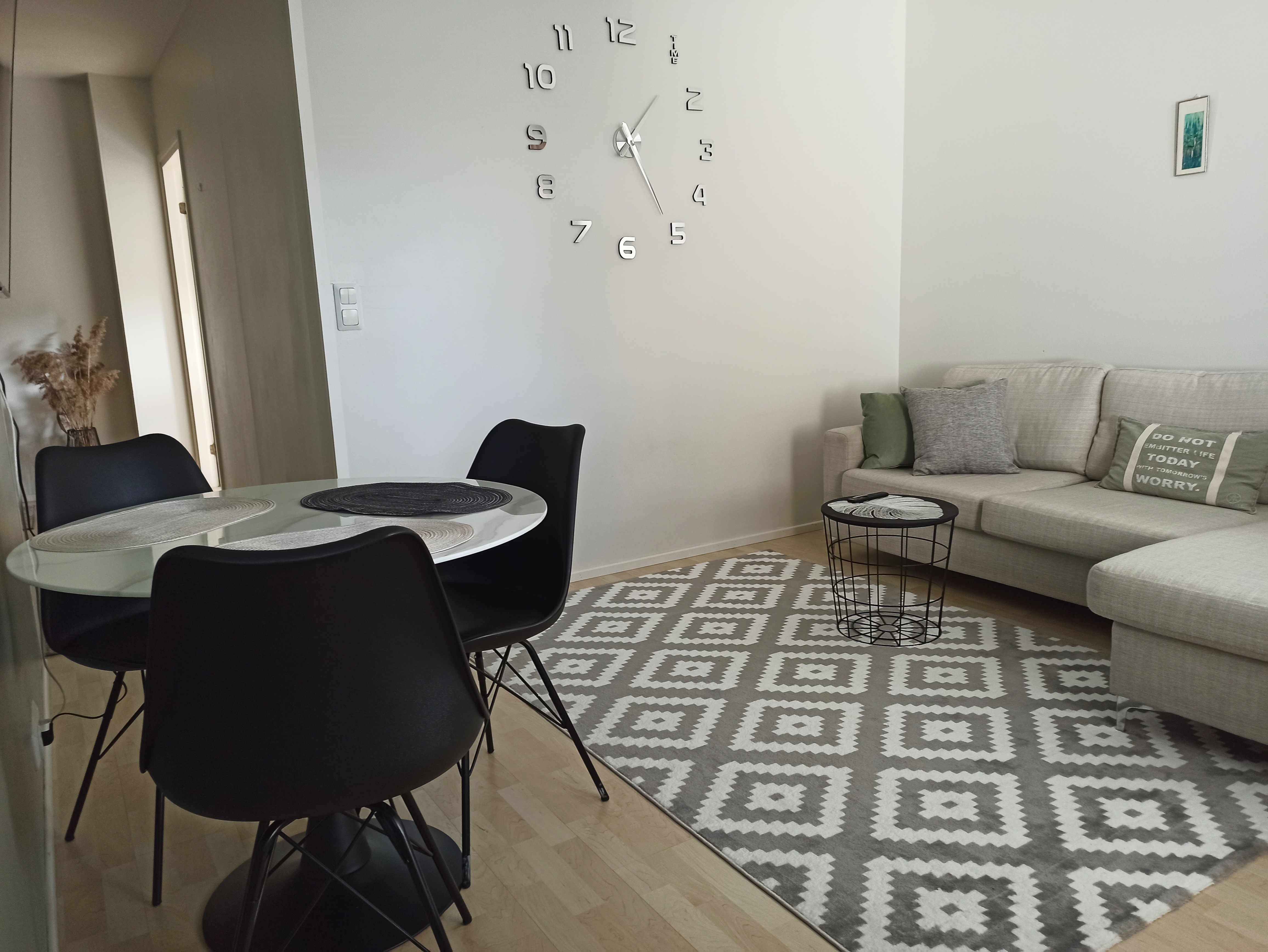 Stylish city home next to train station