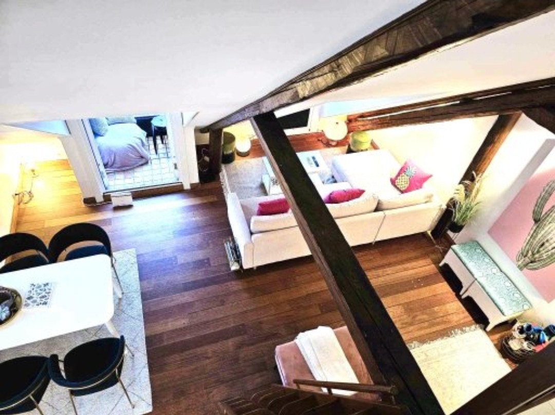 Central loft with sea view