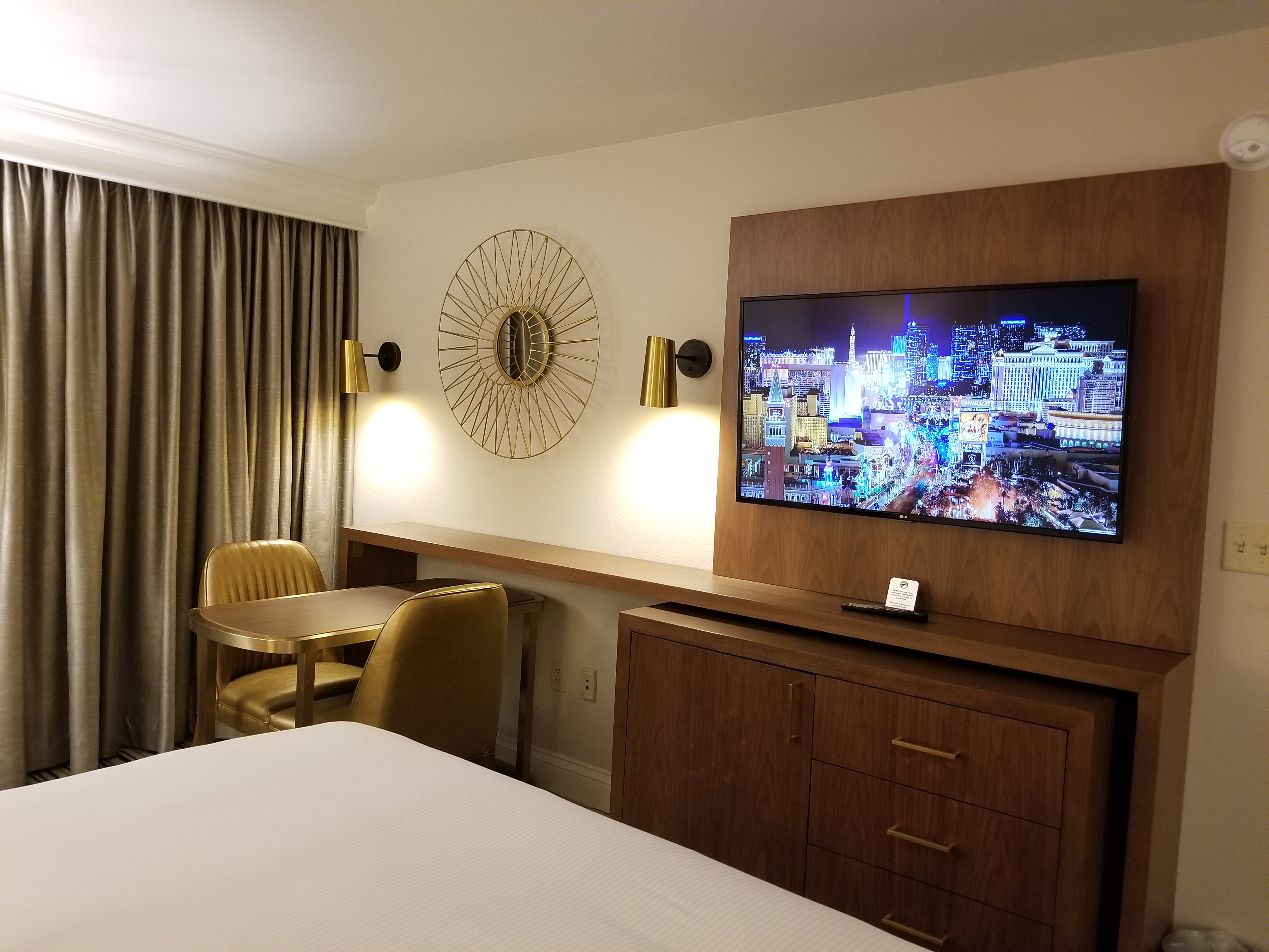 Fantastic High Rise Suite on the Strip!-B in Unincorporated Areas, Clark County Nv