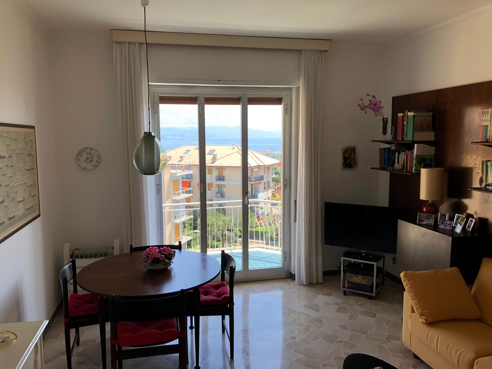 Beautiful apartment 10mins walk from the sea