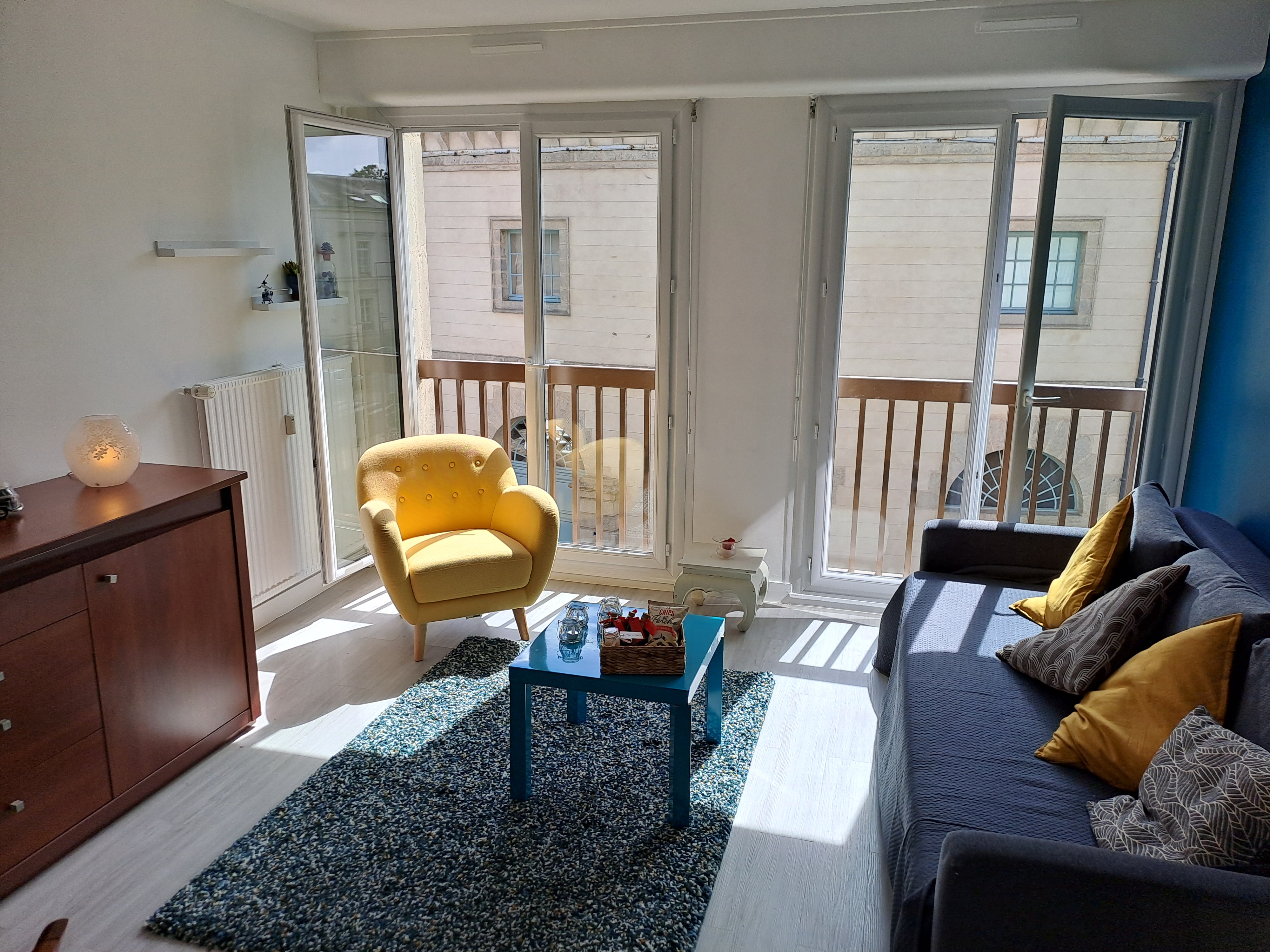 Apartment, great location.