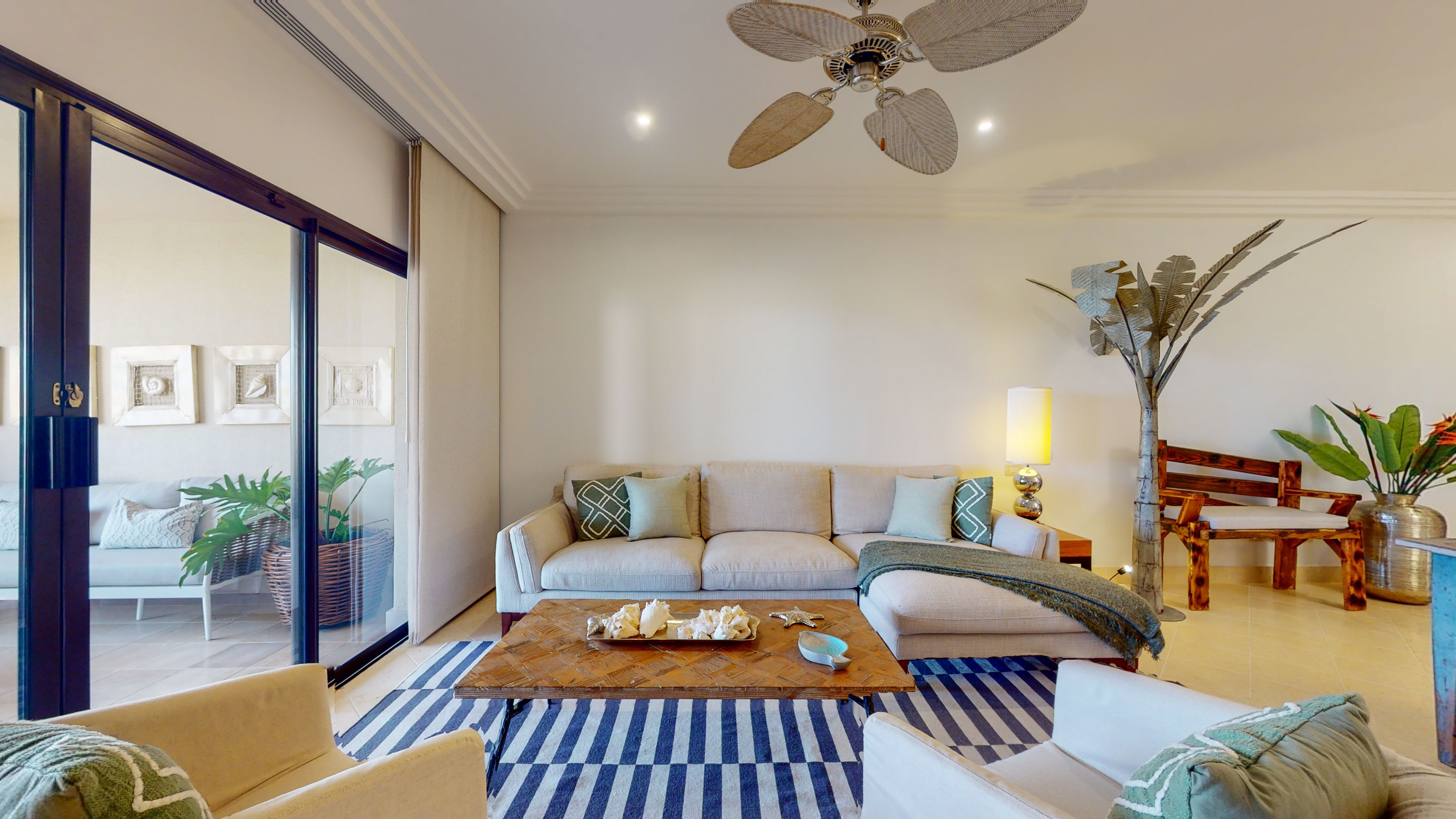 Stunning Fishing Lodge apt w/ marina and pool view - photo 1