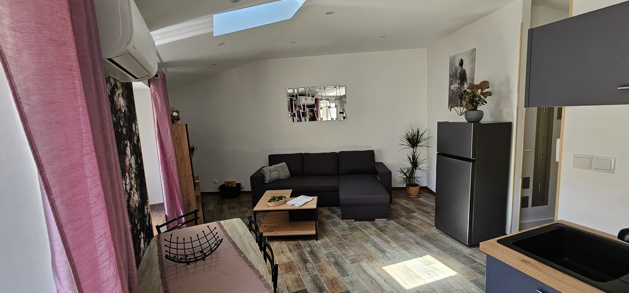 Apartment Kantar - All in Rose