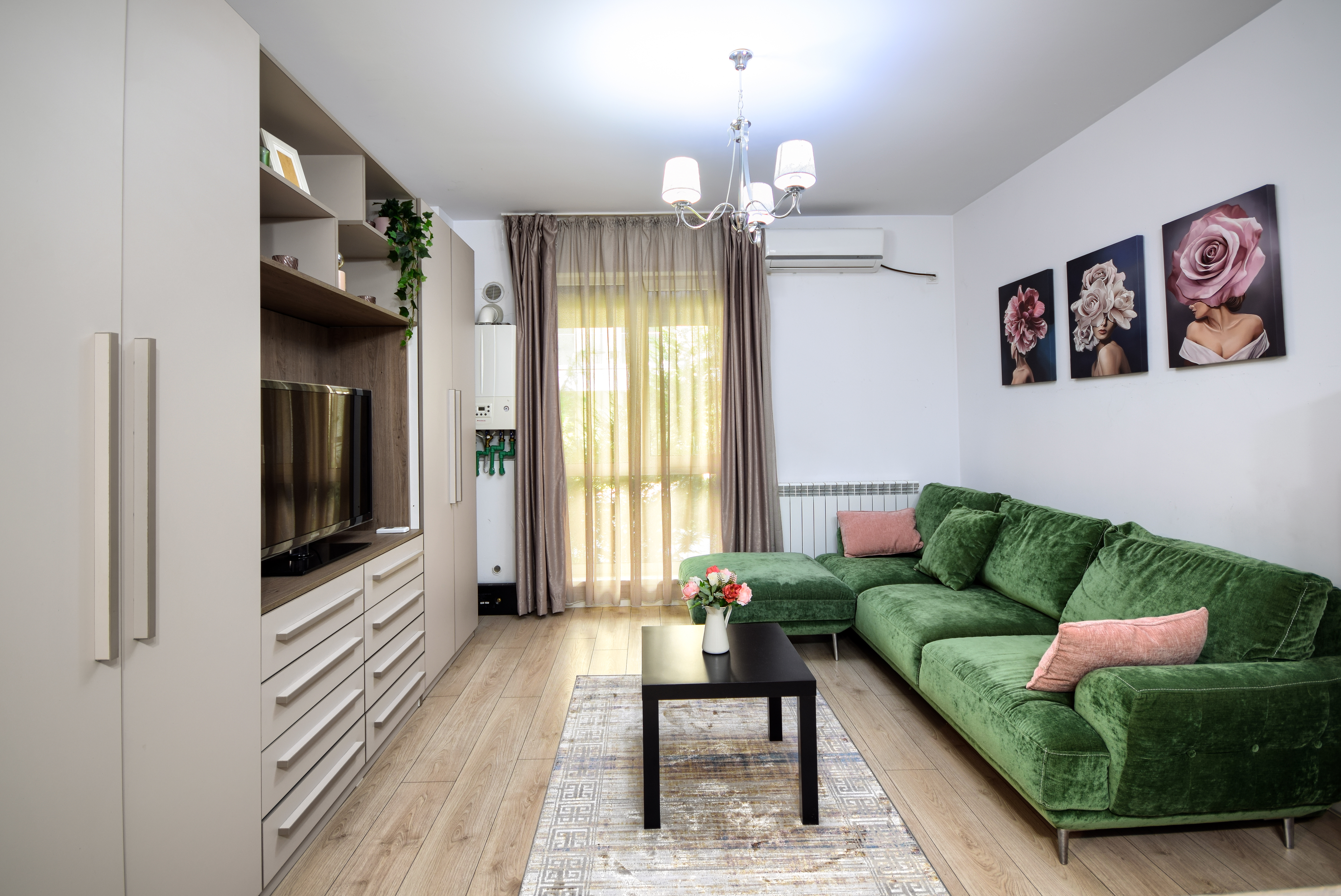 Chic Escape in Pipera