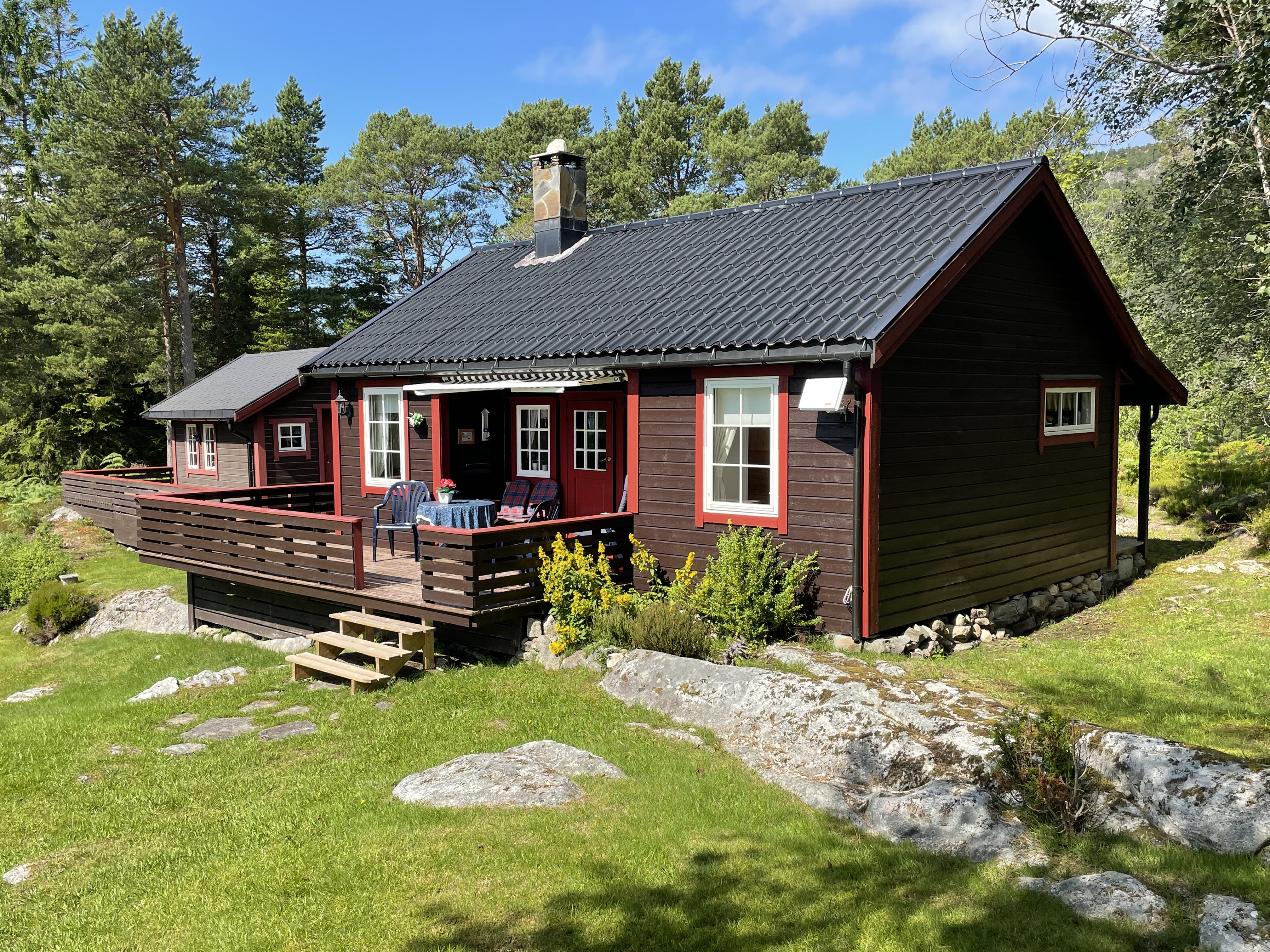 Charming cottage surrounded by beautiful nature