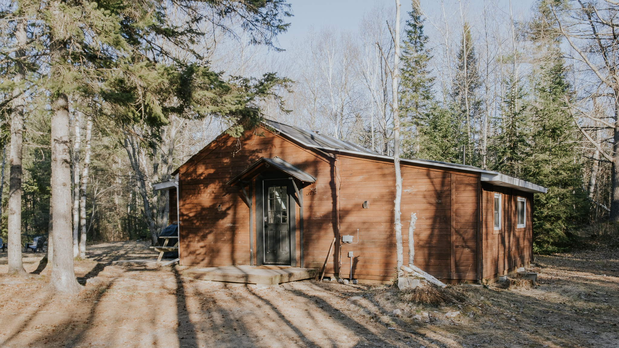 Riverside Cabin in the Woods - CABIN GLORY