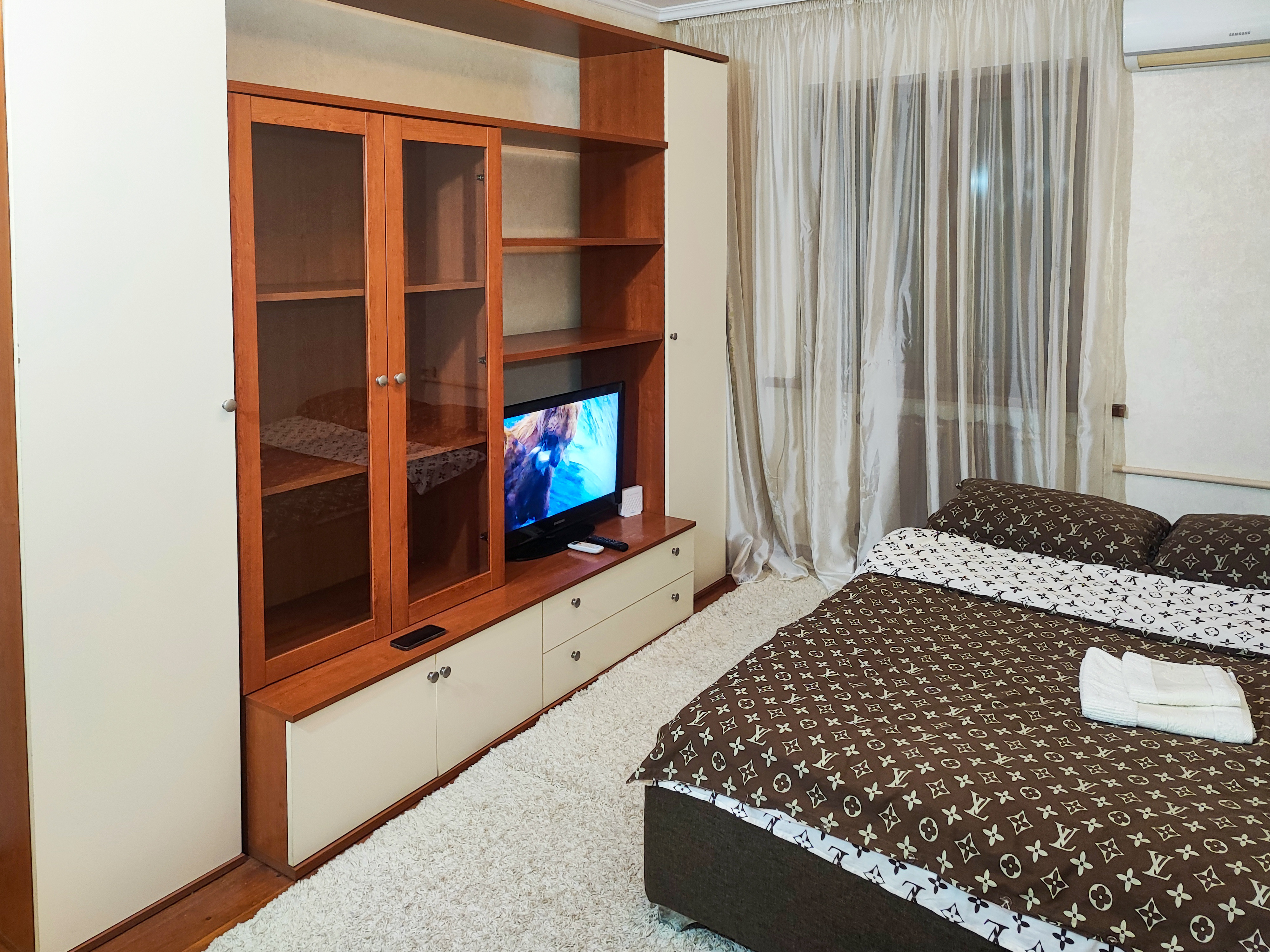 A cozy, comfortable apartment in the center.