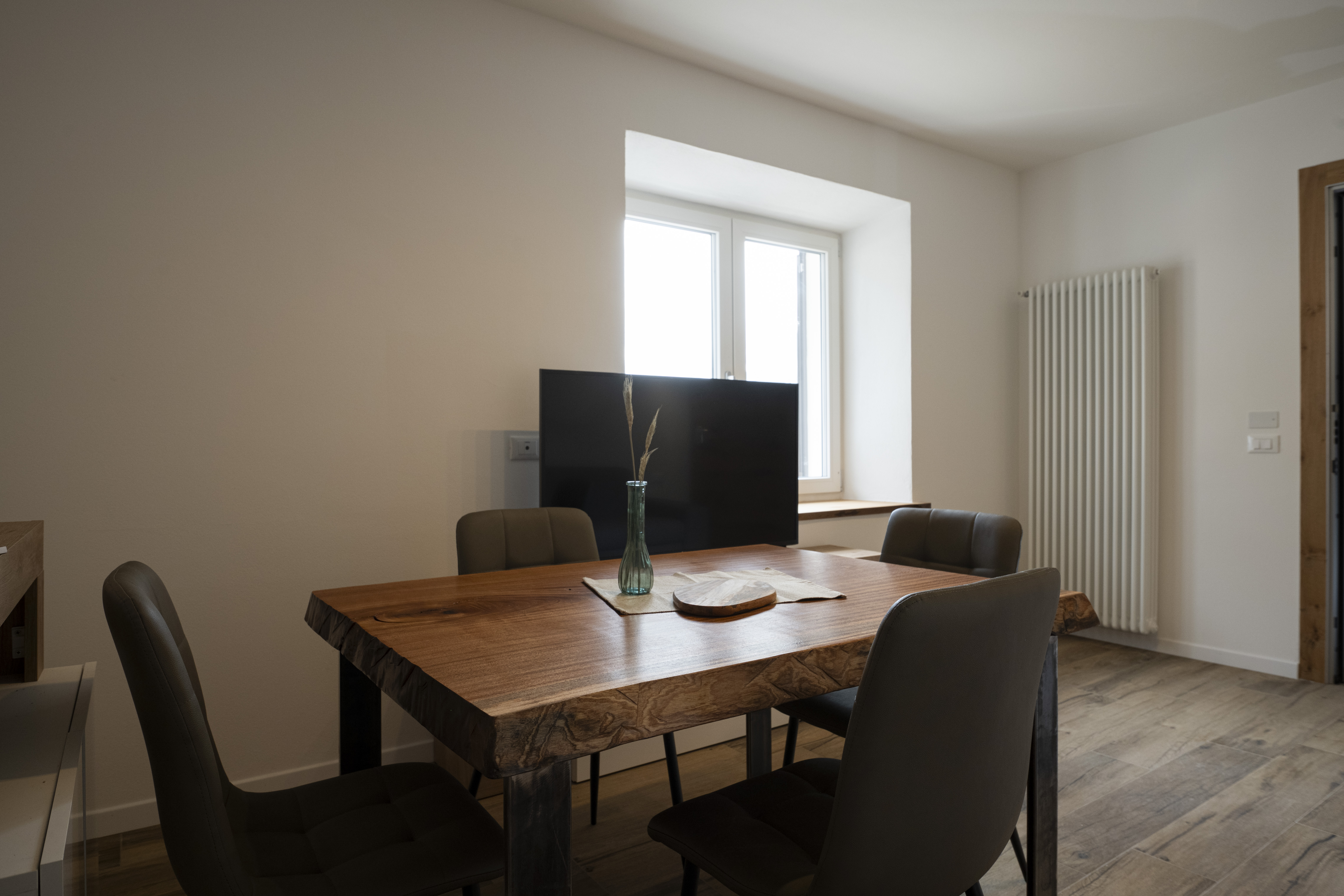 Apartment # 2, Lake View