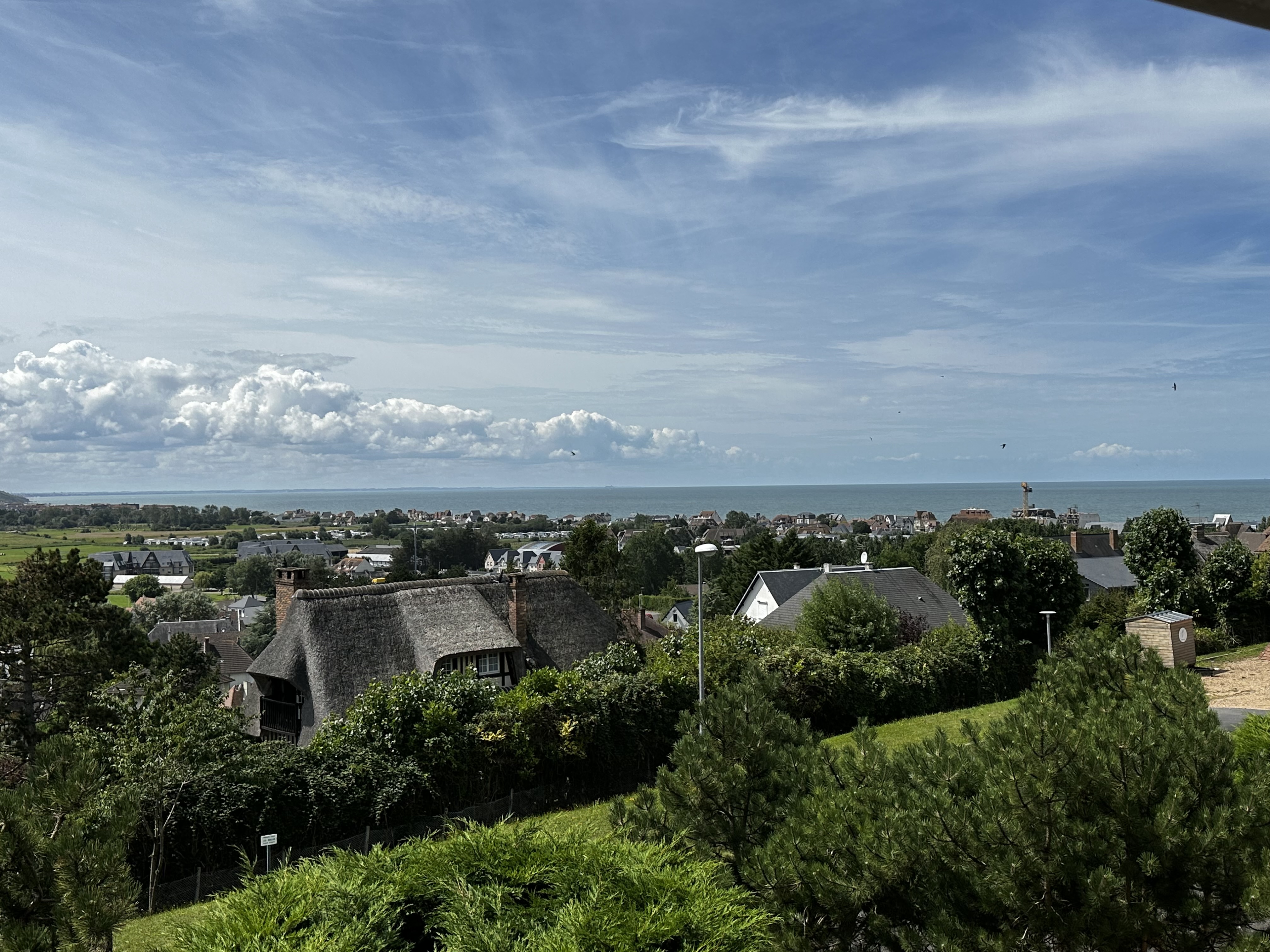 2 rooms 800m from the beach - free parking