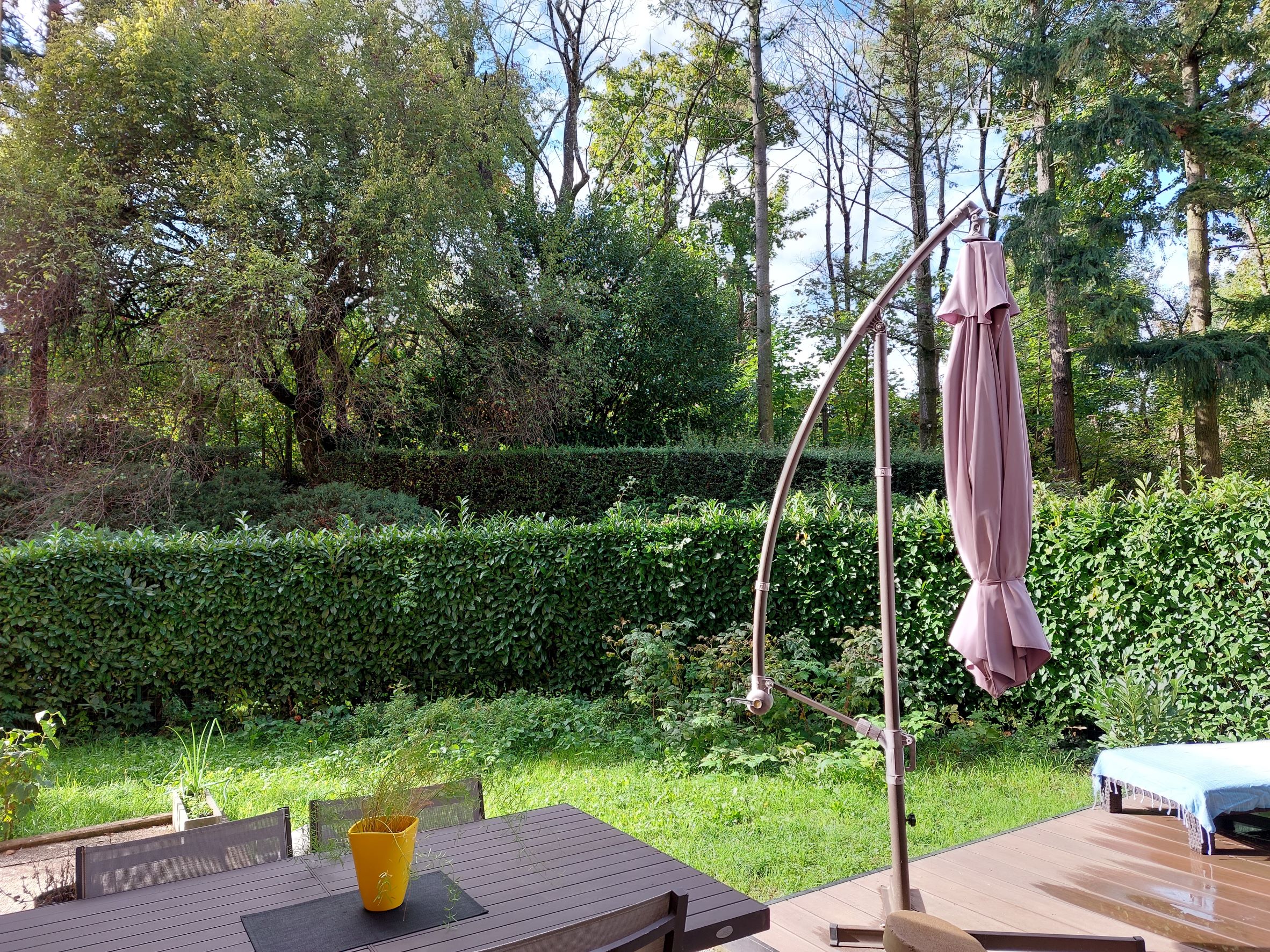 Apartment with garden near center
