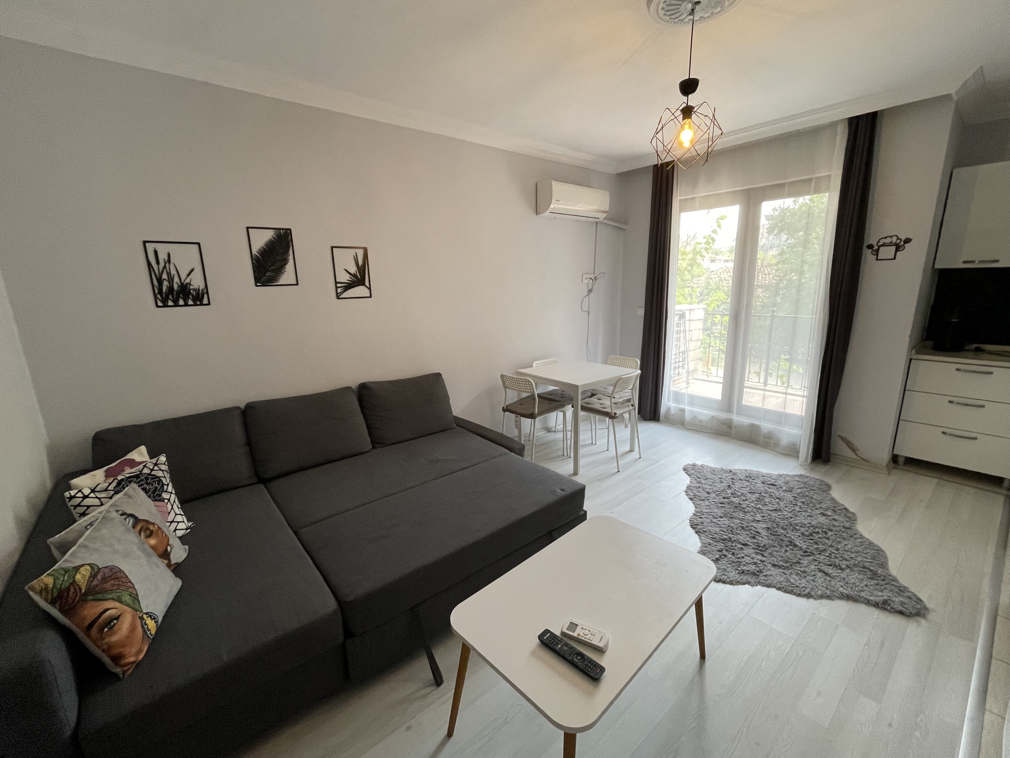 Spacious 1+1 in the center opposite Bim