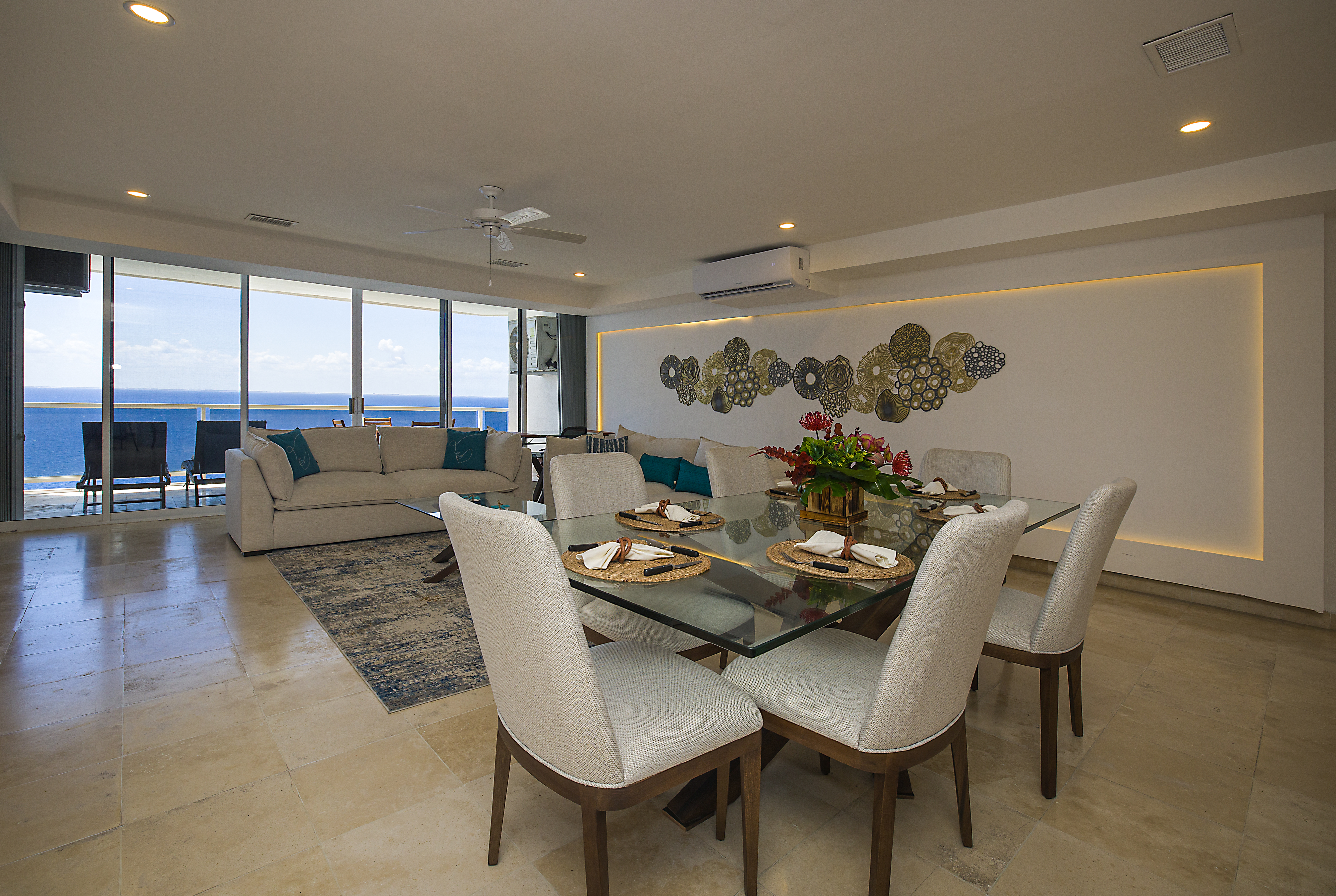 Breathtaking Panoramic Ocean View Apartment