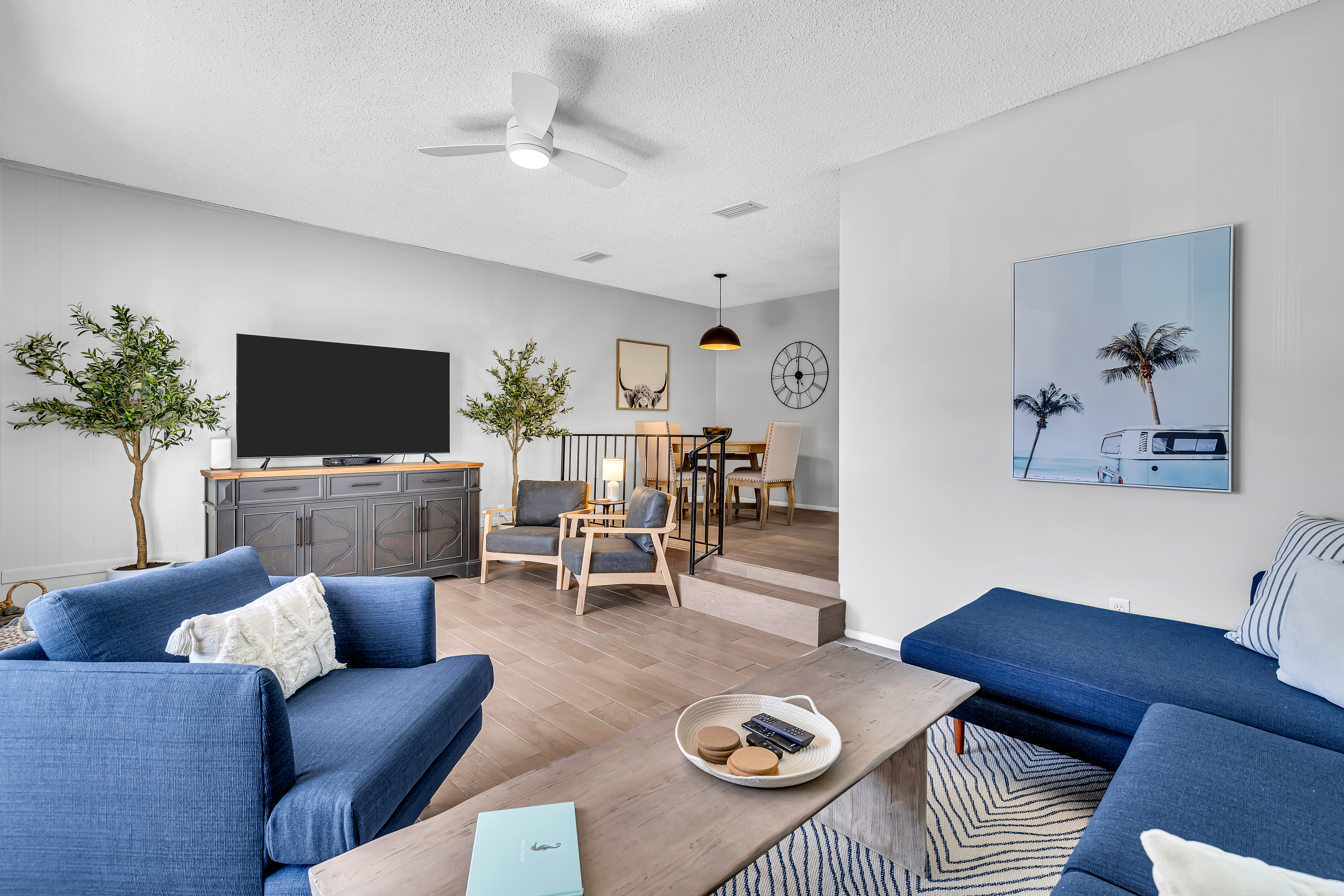 Across from beach & walk to town