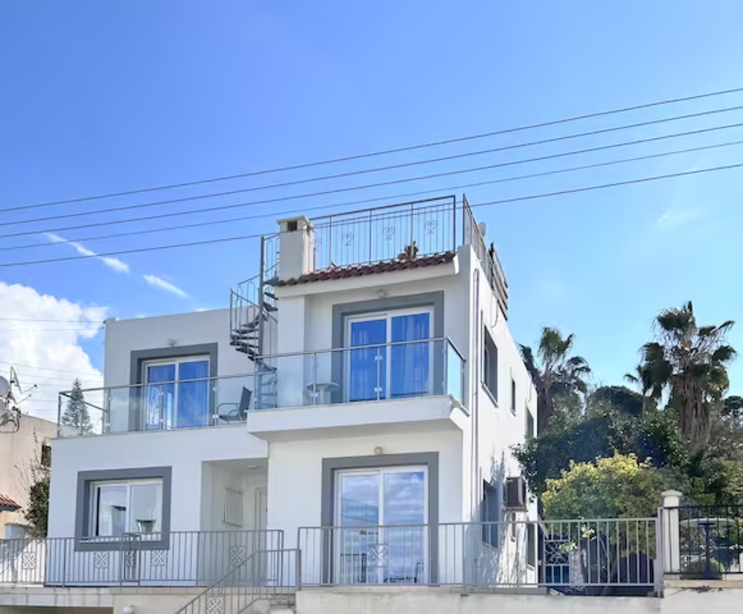 Chloraka Paradise villa C1 near St George beach