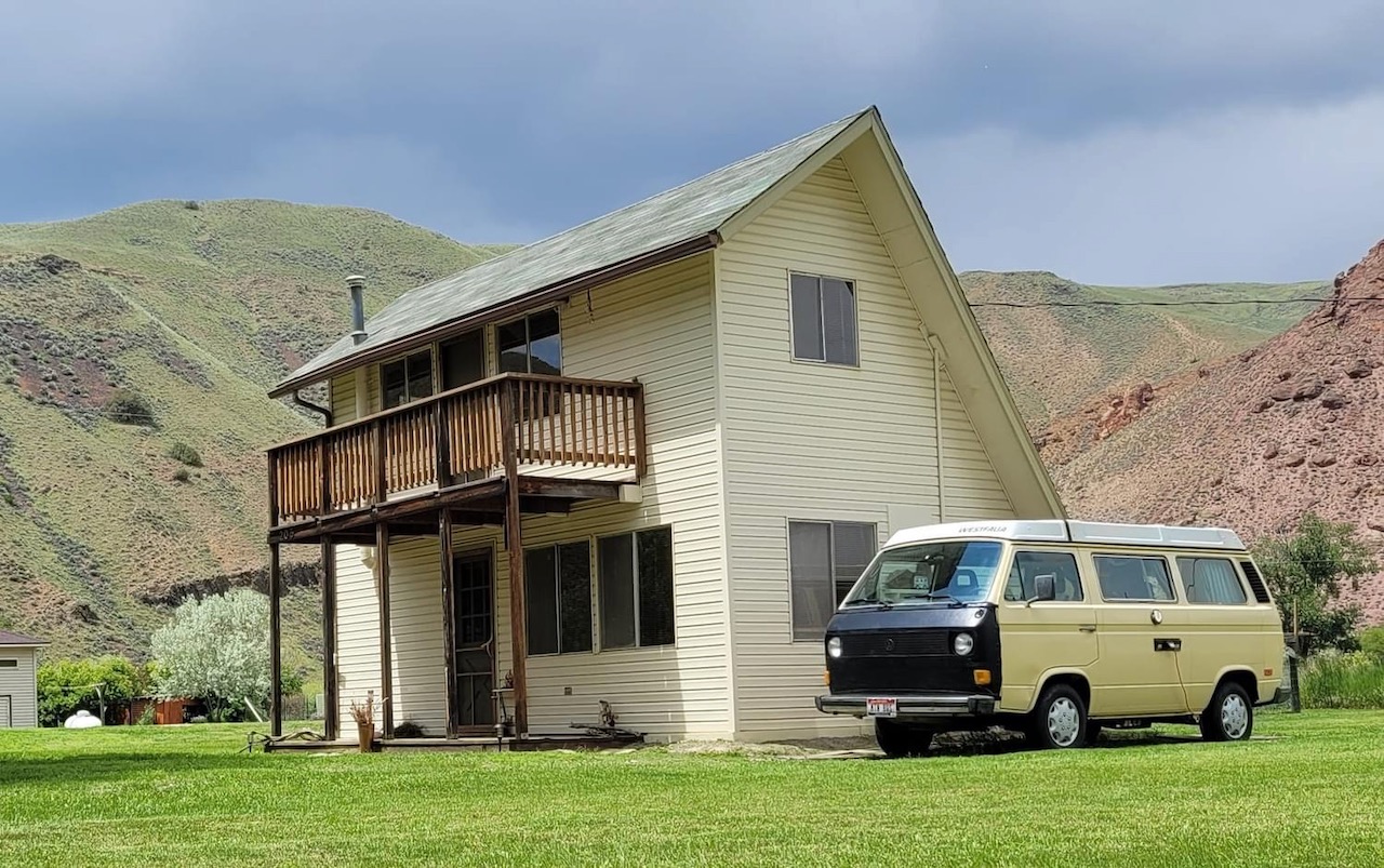 Goldbug Hot Springs Getaway - Elk Bend/Salmon, ID