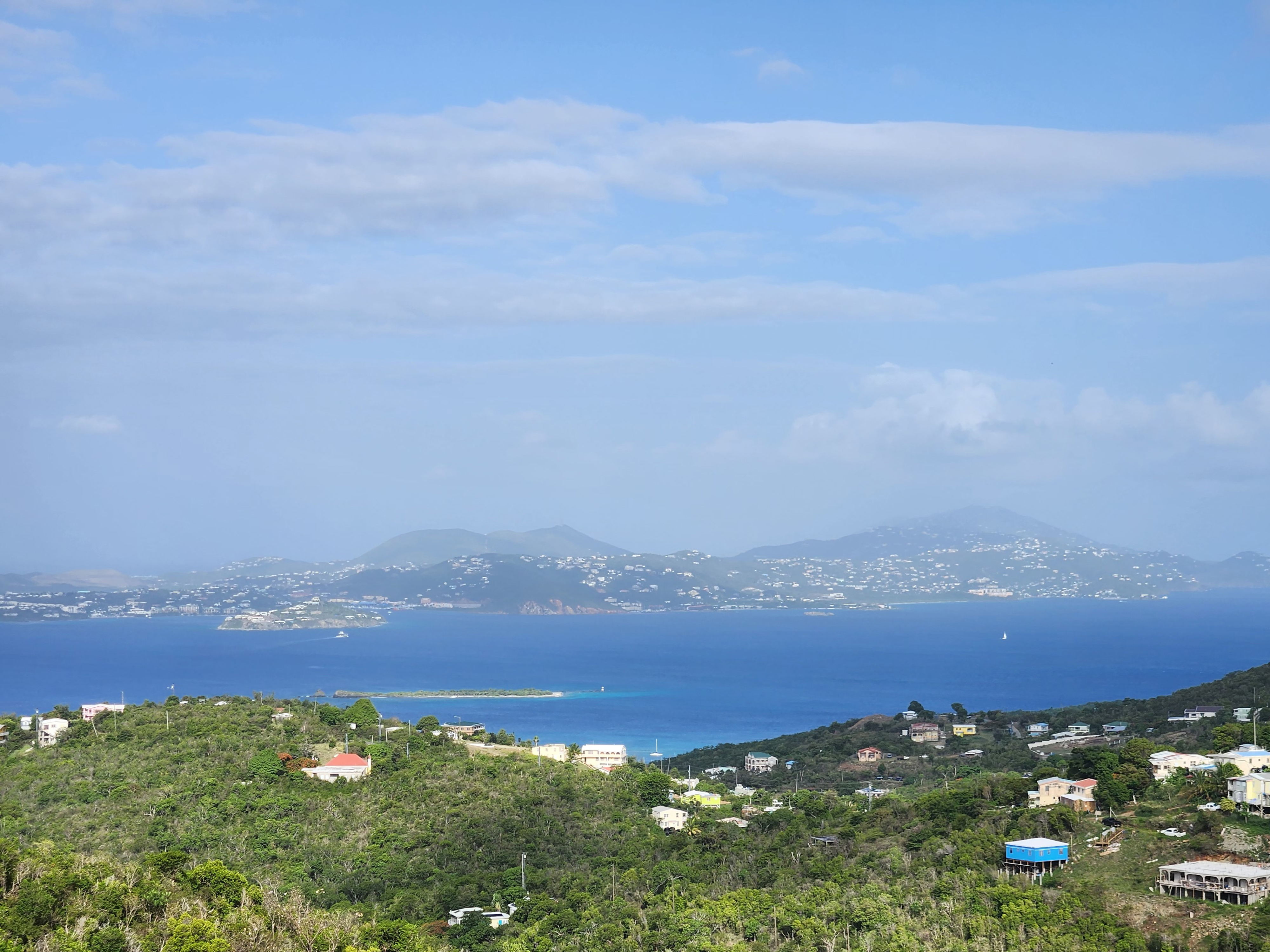DreamView On The Hill-3bd/2bth-Island & Water View