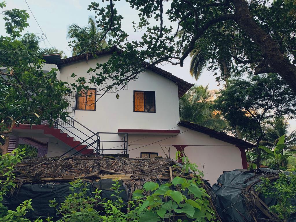 Mandrem Meadows-Entire 1 BHK home with AC