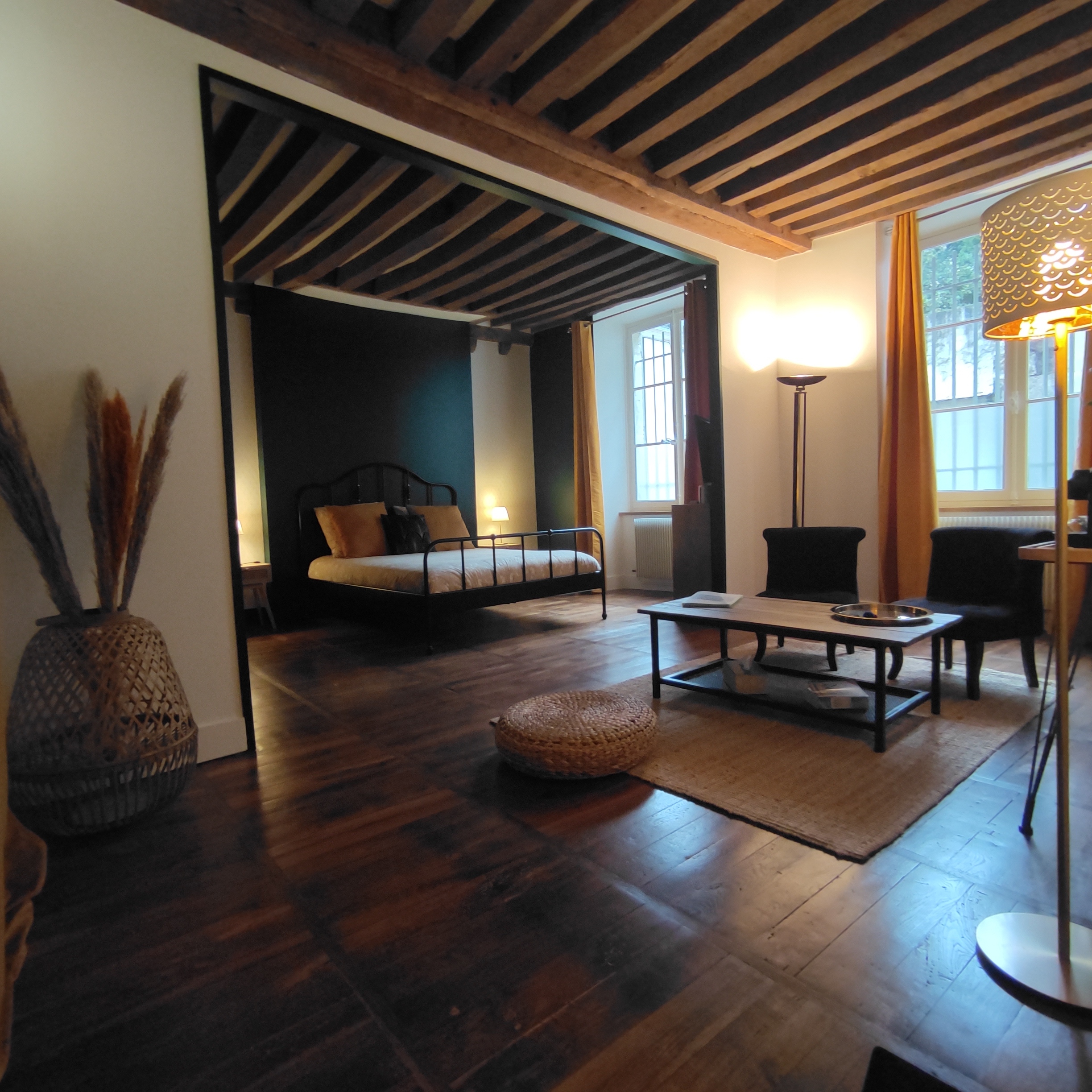 Apartment with sauna in beautiful townhouse