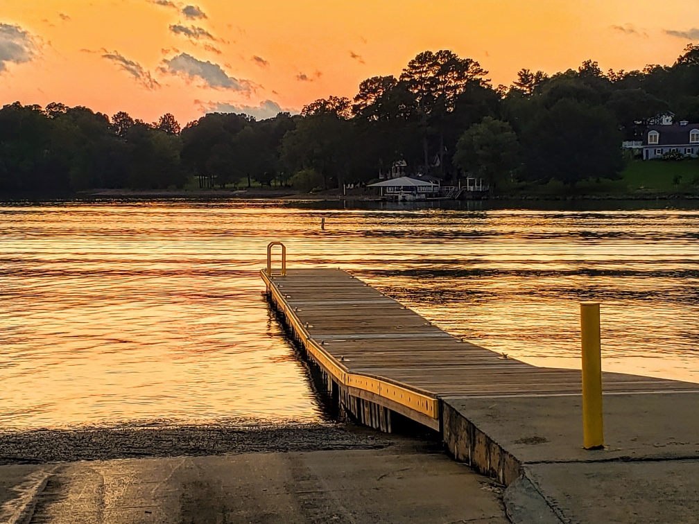 Mountain House Rental at the Lake Houses for Rent in Hayesville