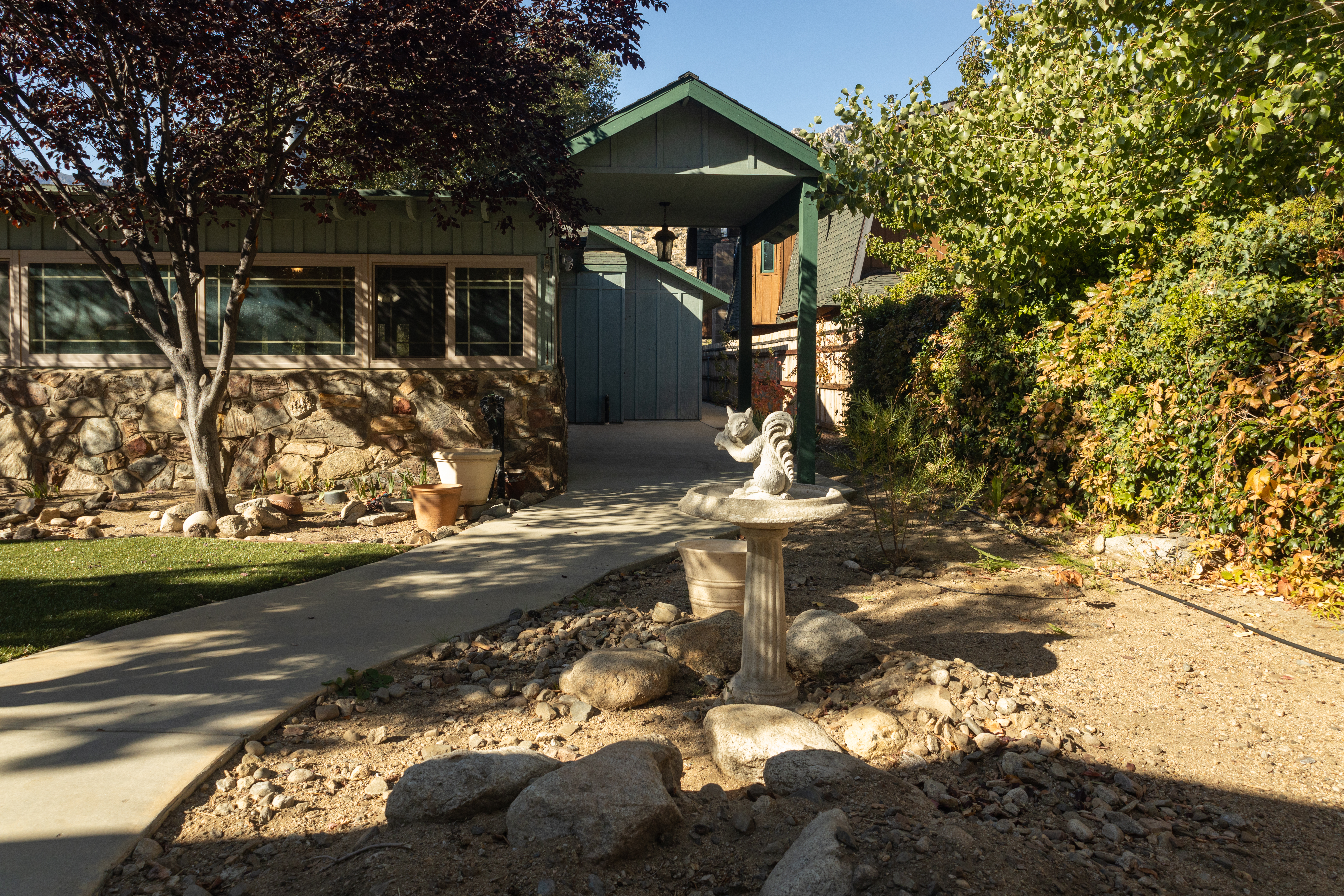 Riverkern Rockhouse: Quaint cottage on the river.