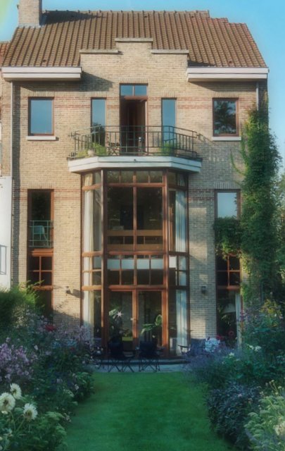 Large house & garden - back room in Woluwe-Saint-Lambert, Brussels