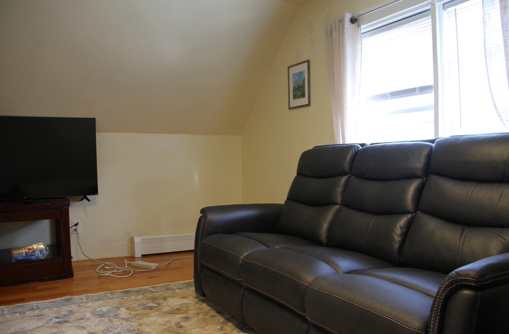 Cozy Dorchester Apartment, Room 1 in Dorchester, Boston