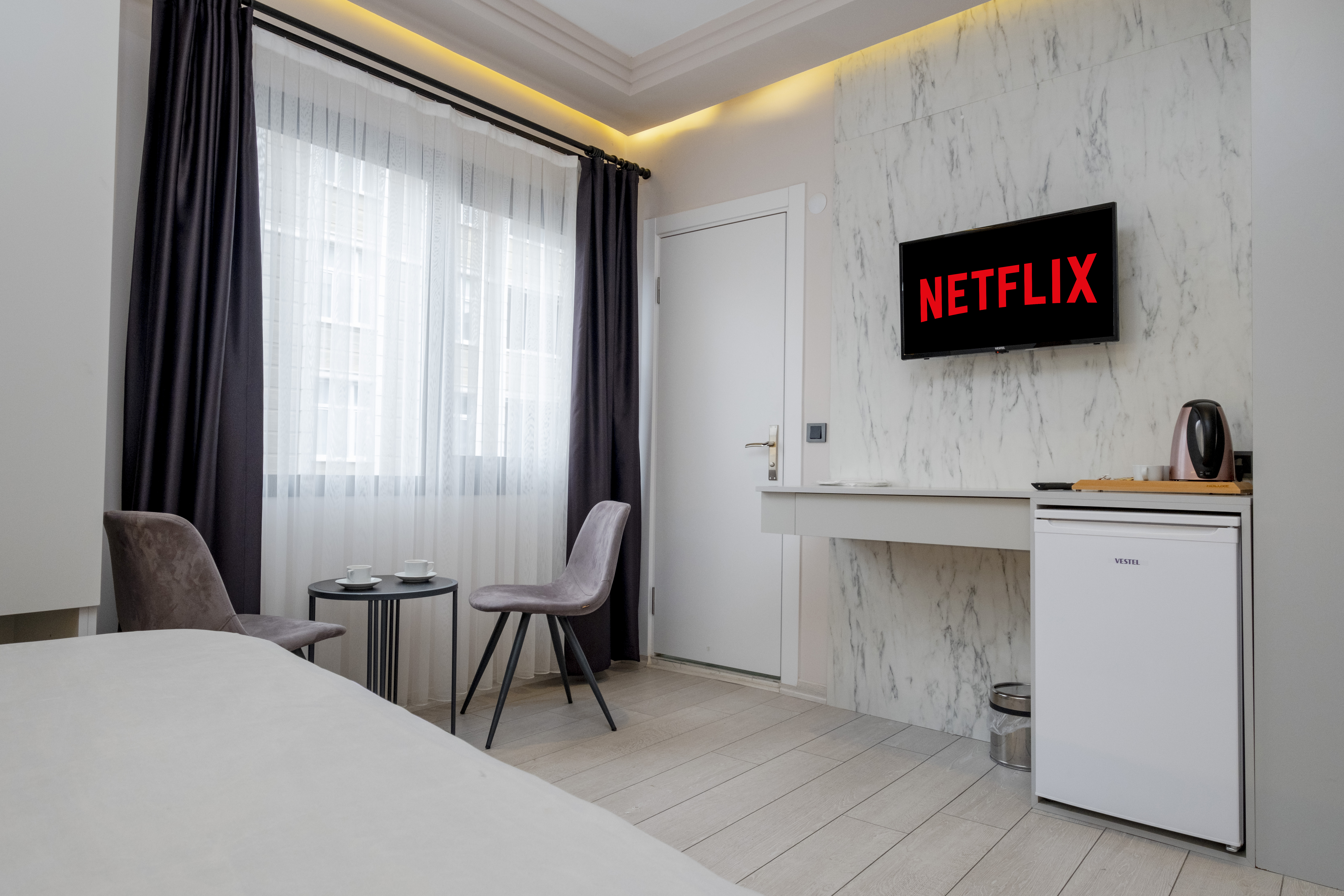 Double Room 305