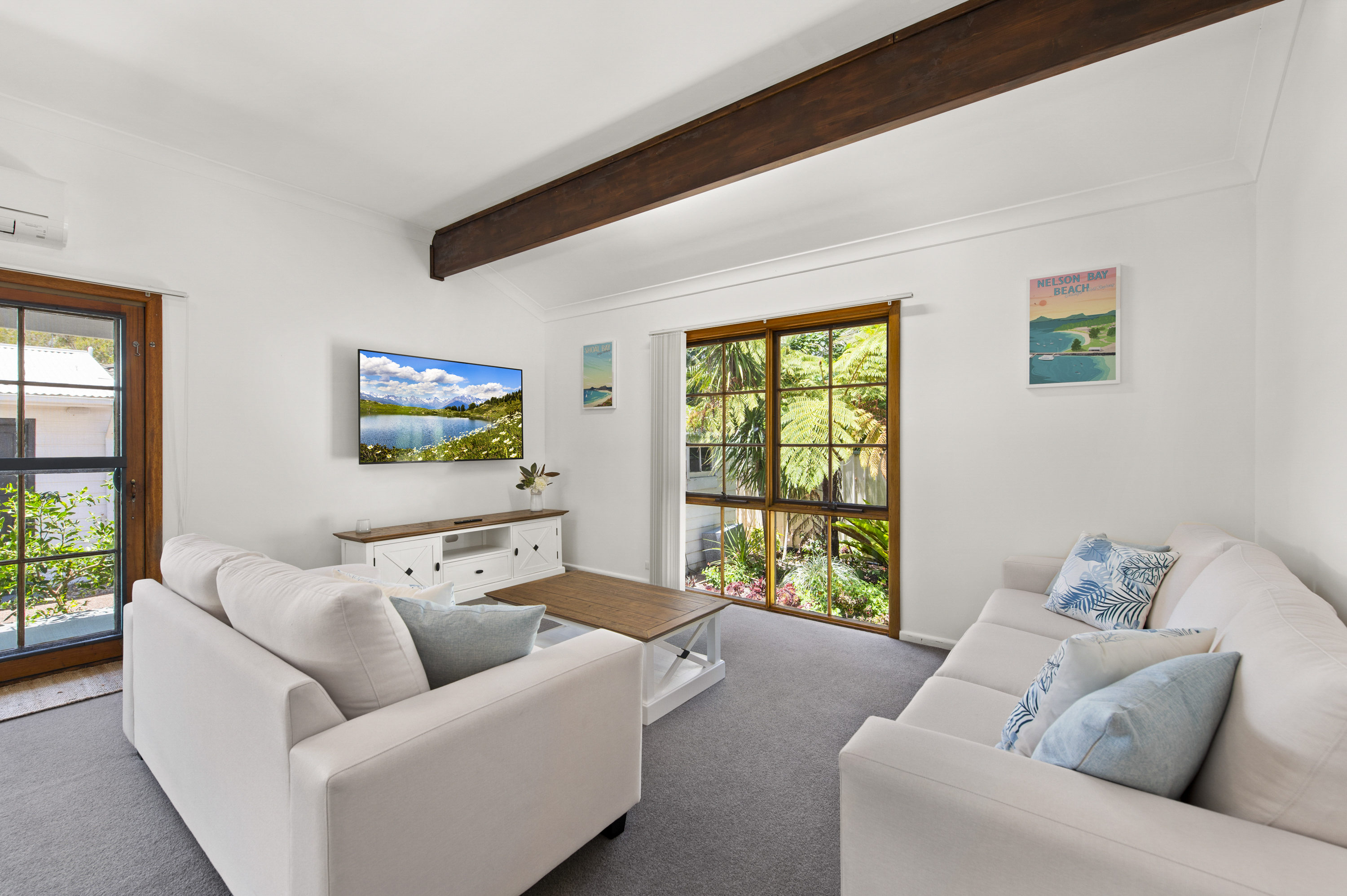 Cottage near beach and bush