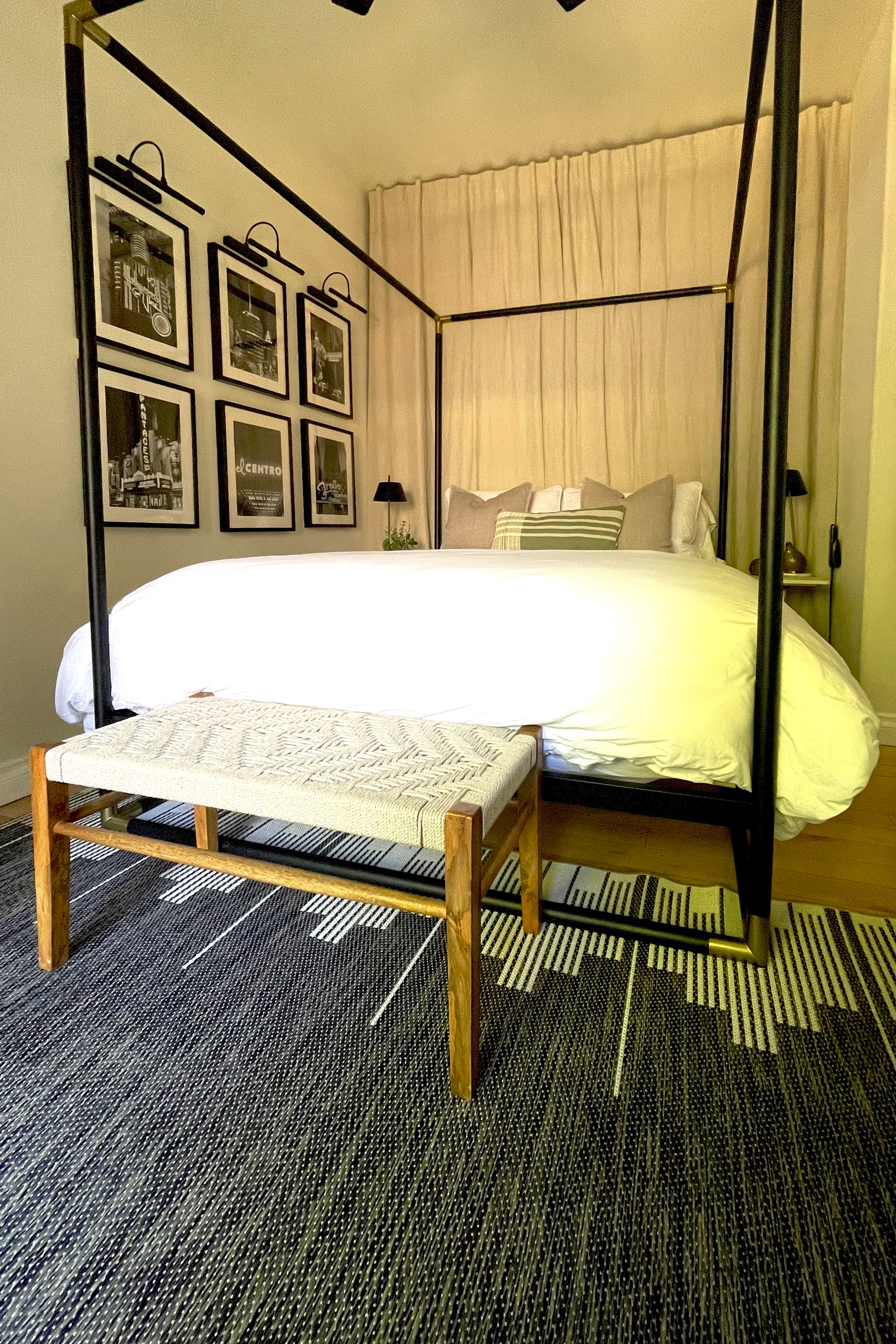 Historical Cozy Guest House Within English Garden