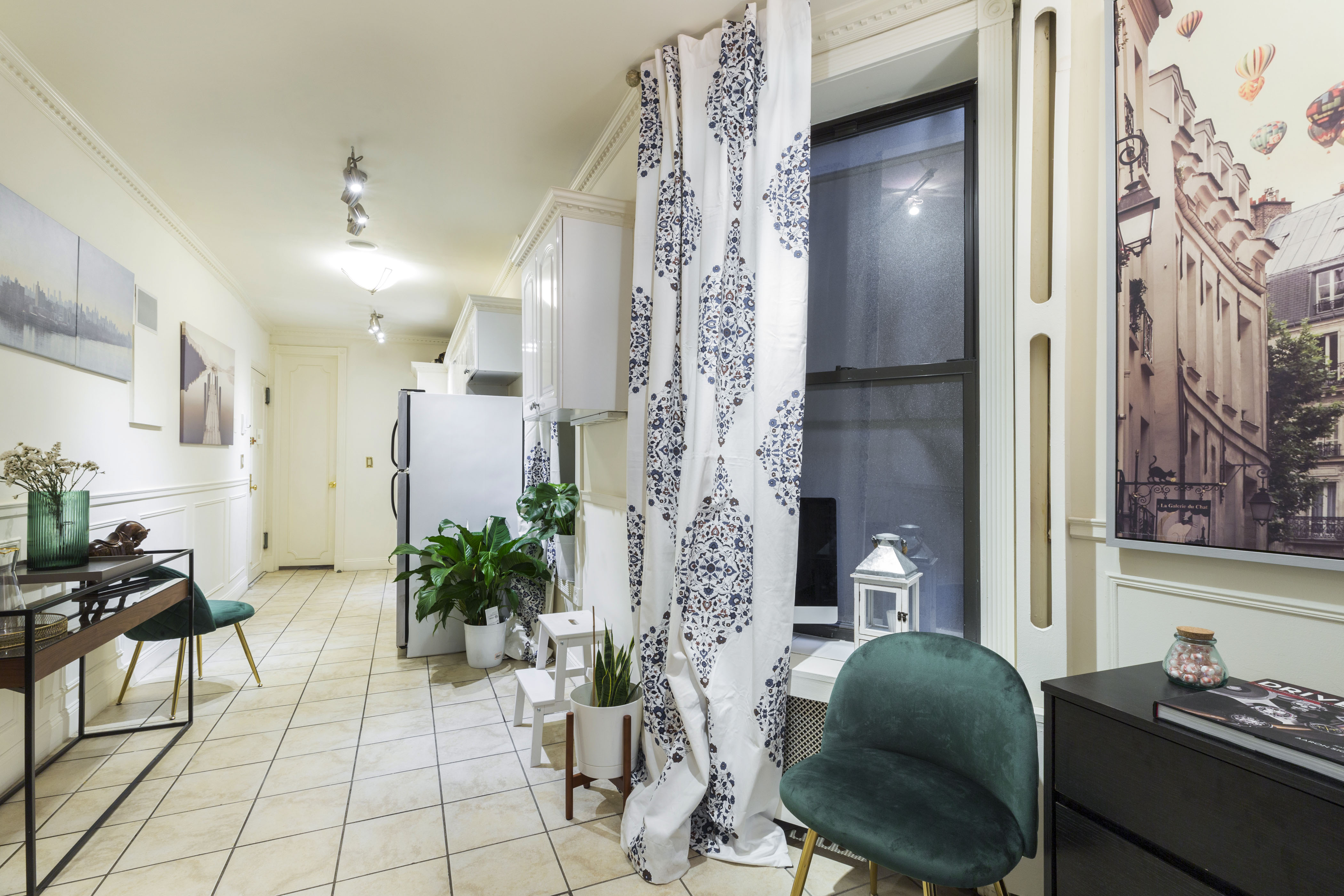Deluxe Spacious One Bedroom In The Heart Of Nyc Apartments For Rent In New York New York United States