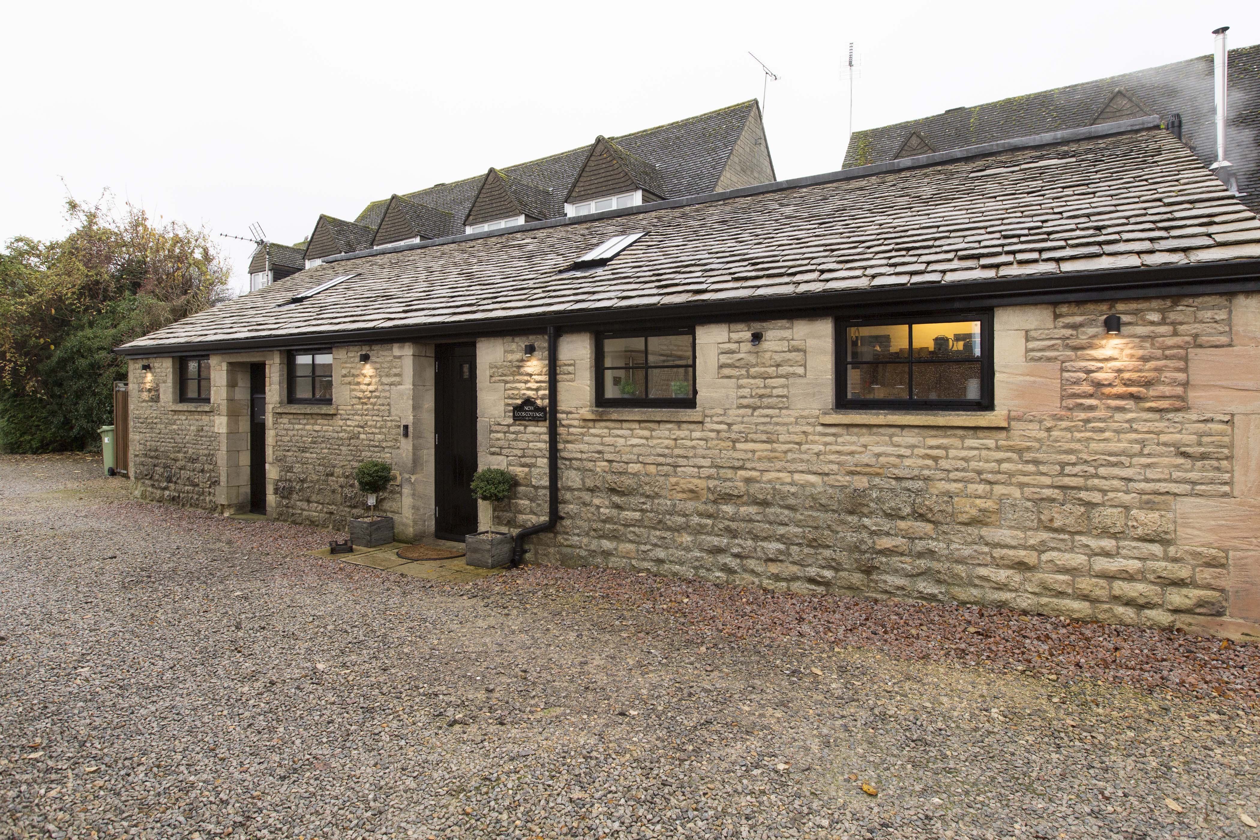 New Loos Cottage - In the Heart of the Cotswolds