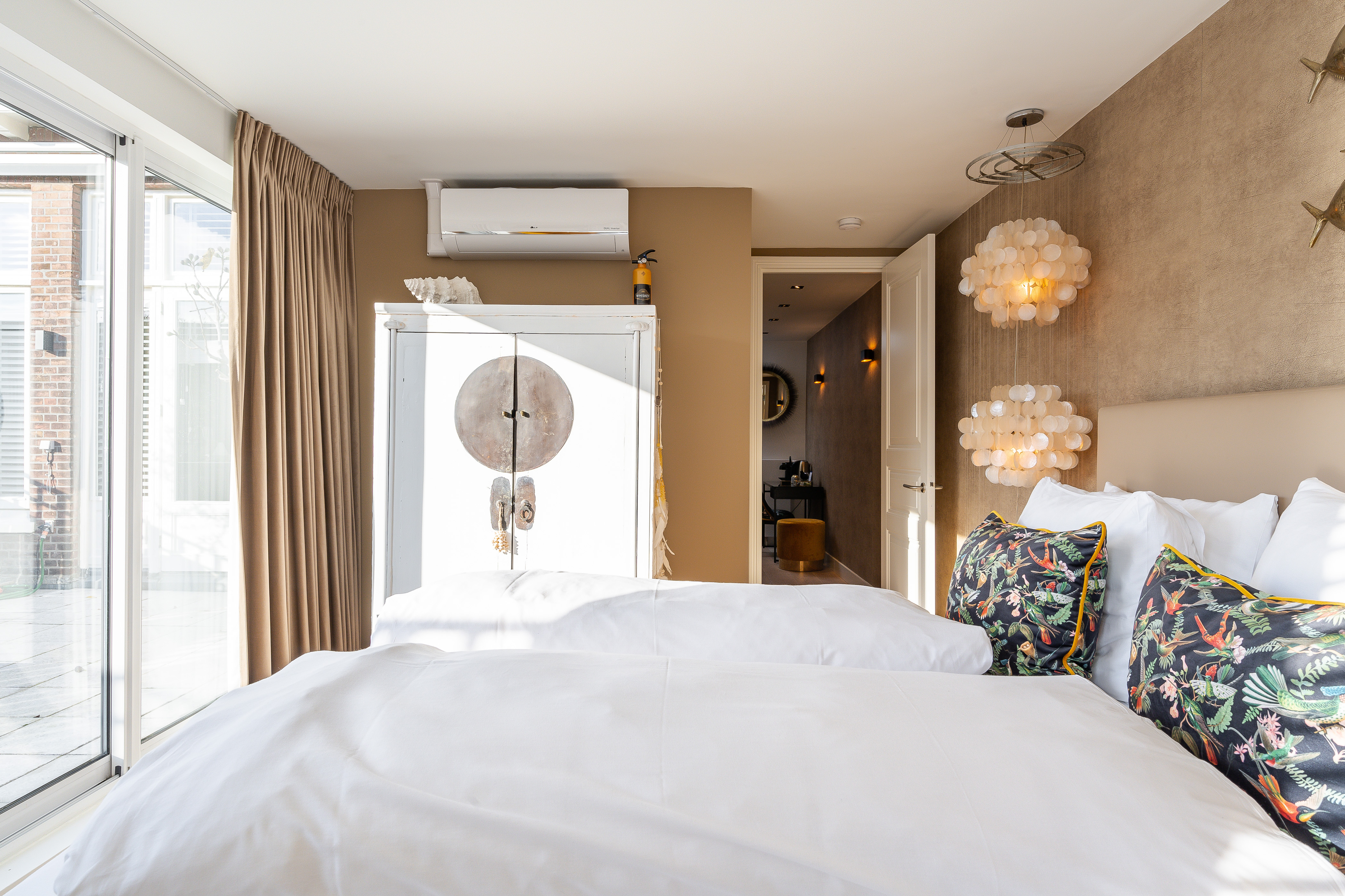 Zilt Suite boutique AirBnB : beach/theatre/casino — The Hague stay
