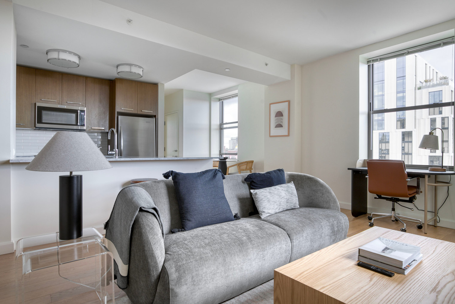 Blueground | Back Bay, basketball, 2 blocks to t in Bay Village, Boston