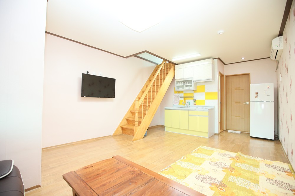 A sky that feels like you're under a fresh tree (duplex)