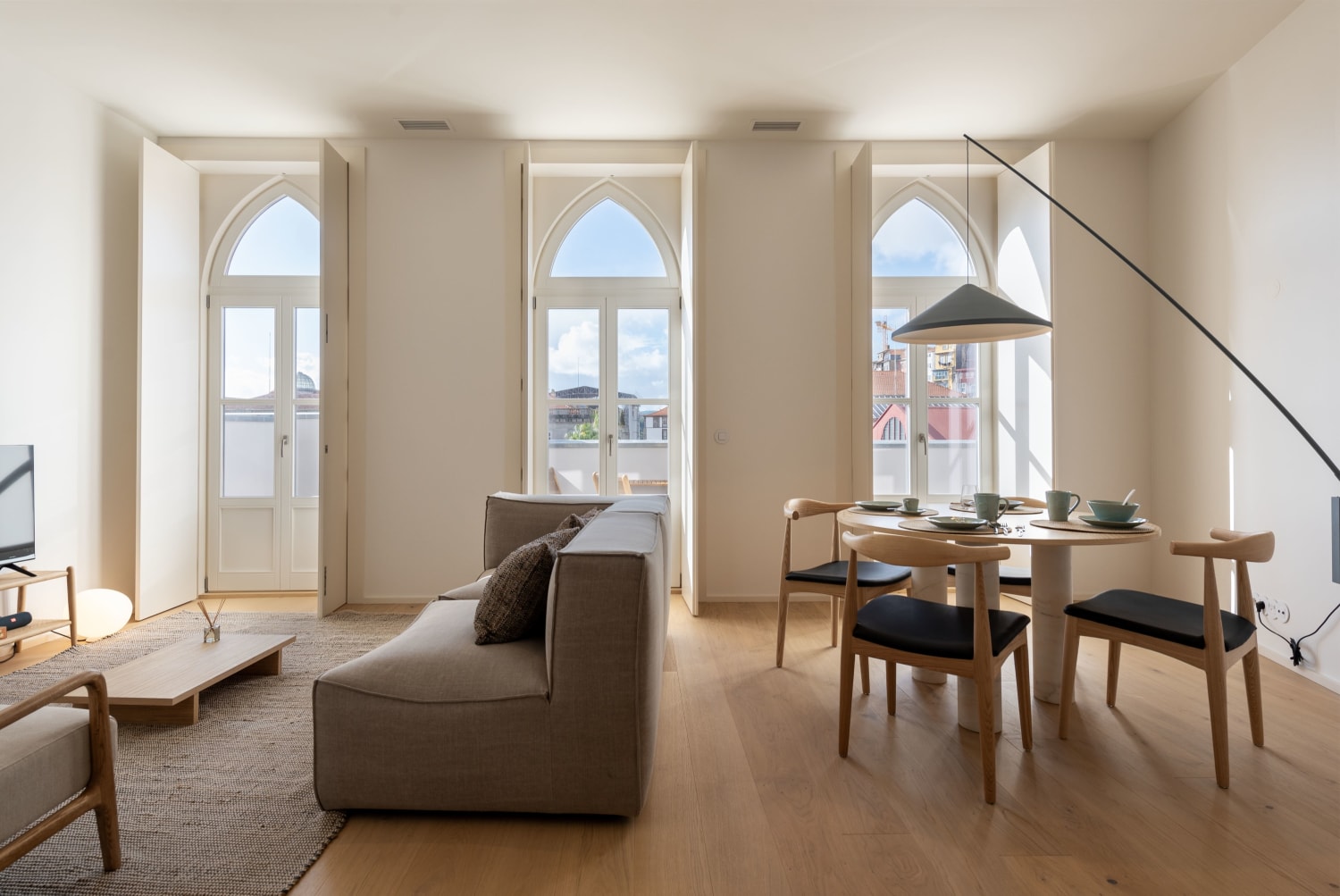 Tripas-Coração: Mouzinho32 3rd Floor Apt E