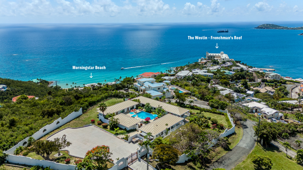 Luxurious 5br with huge pool and lots of space!