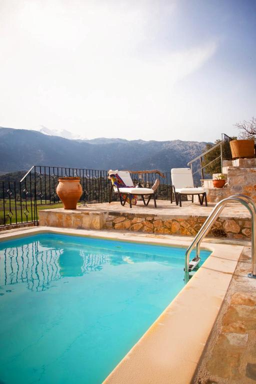 Stone Built Villa Galatia Poolside & Perfect View in Σφακίων, Crete