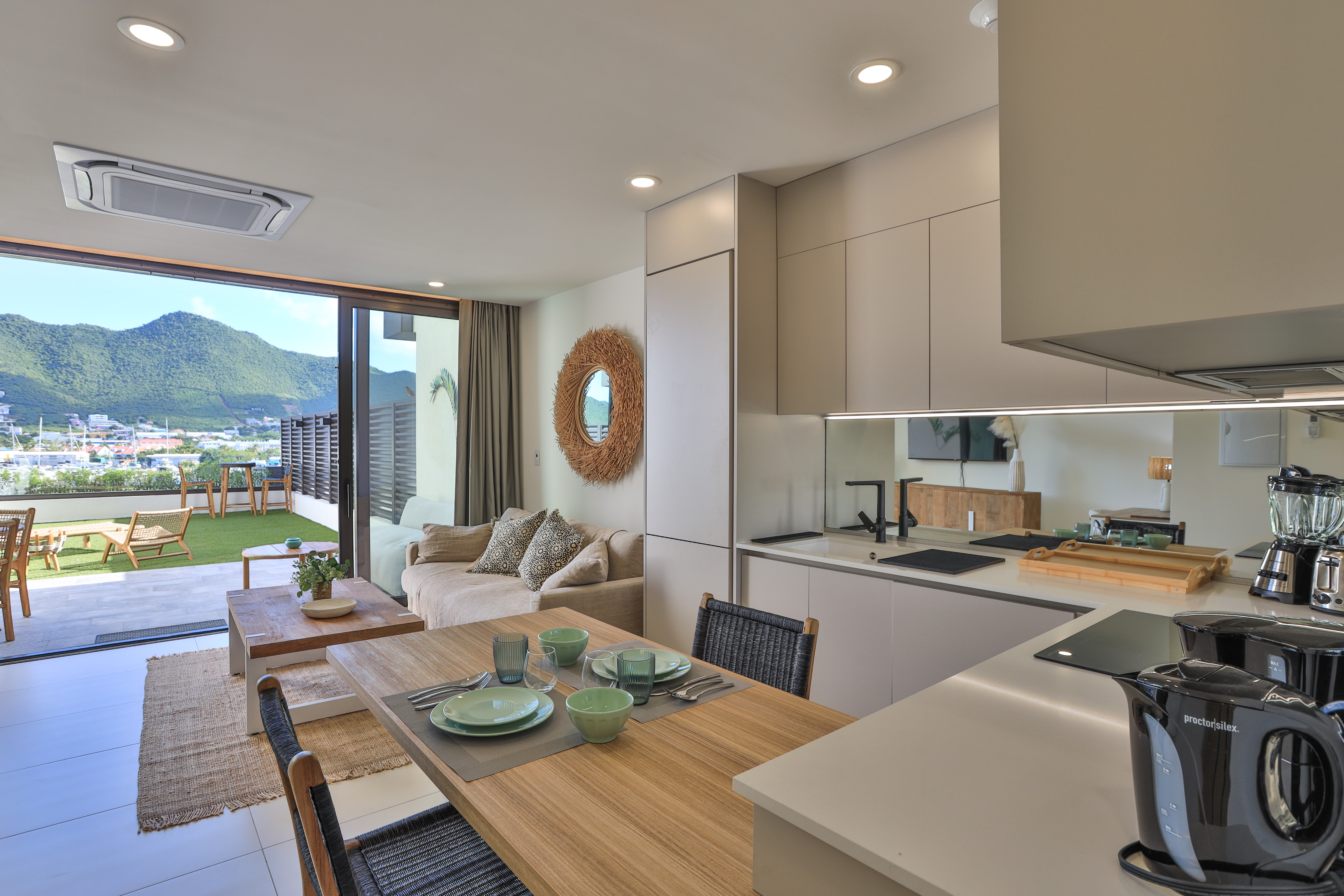 A102 Cozy Apartment with Garden