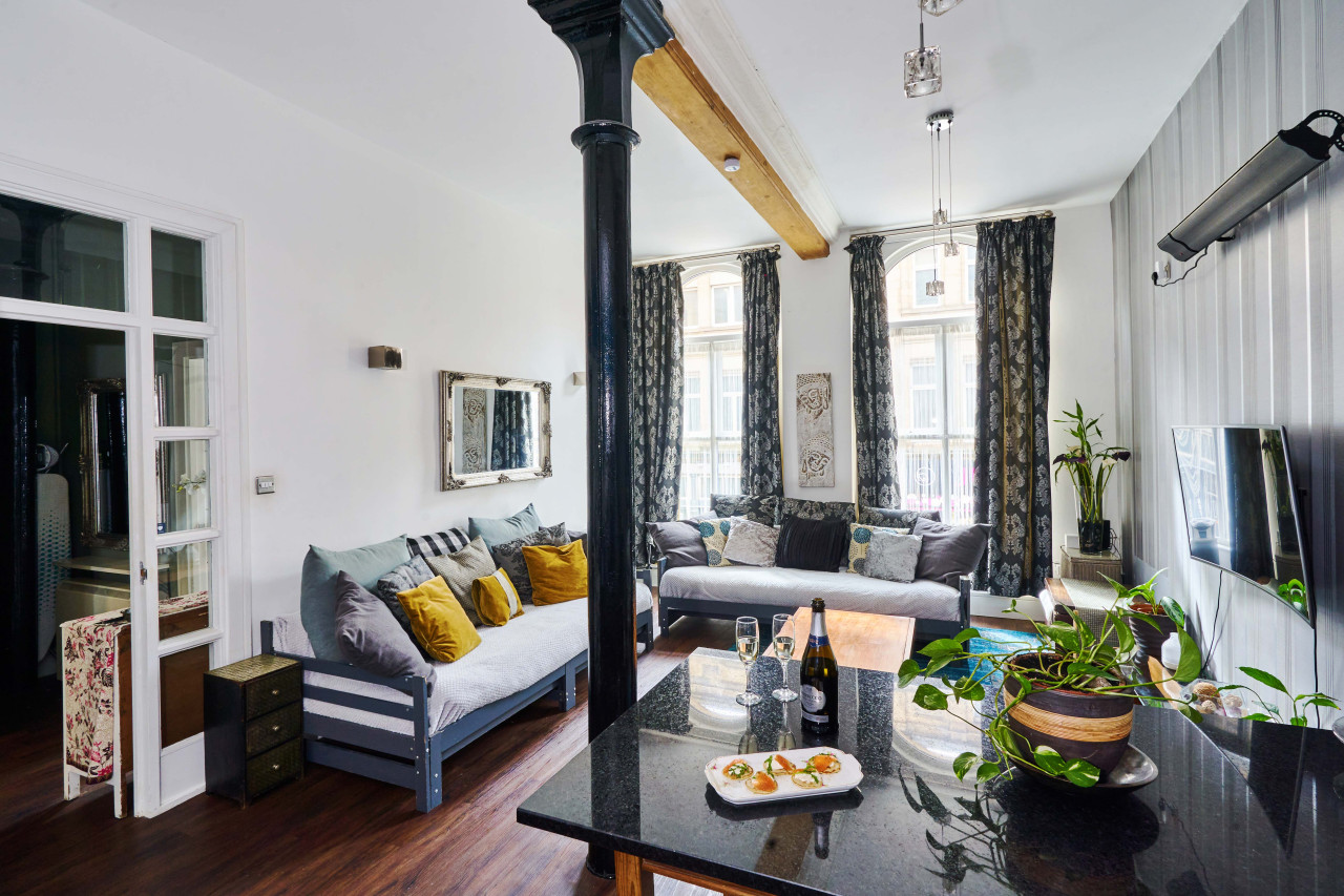 Luxury central apartment slps 5 with bath in City Centre, Greater Manchester