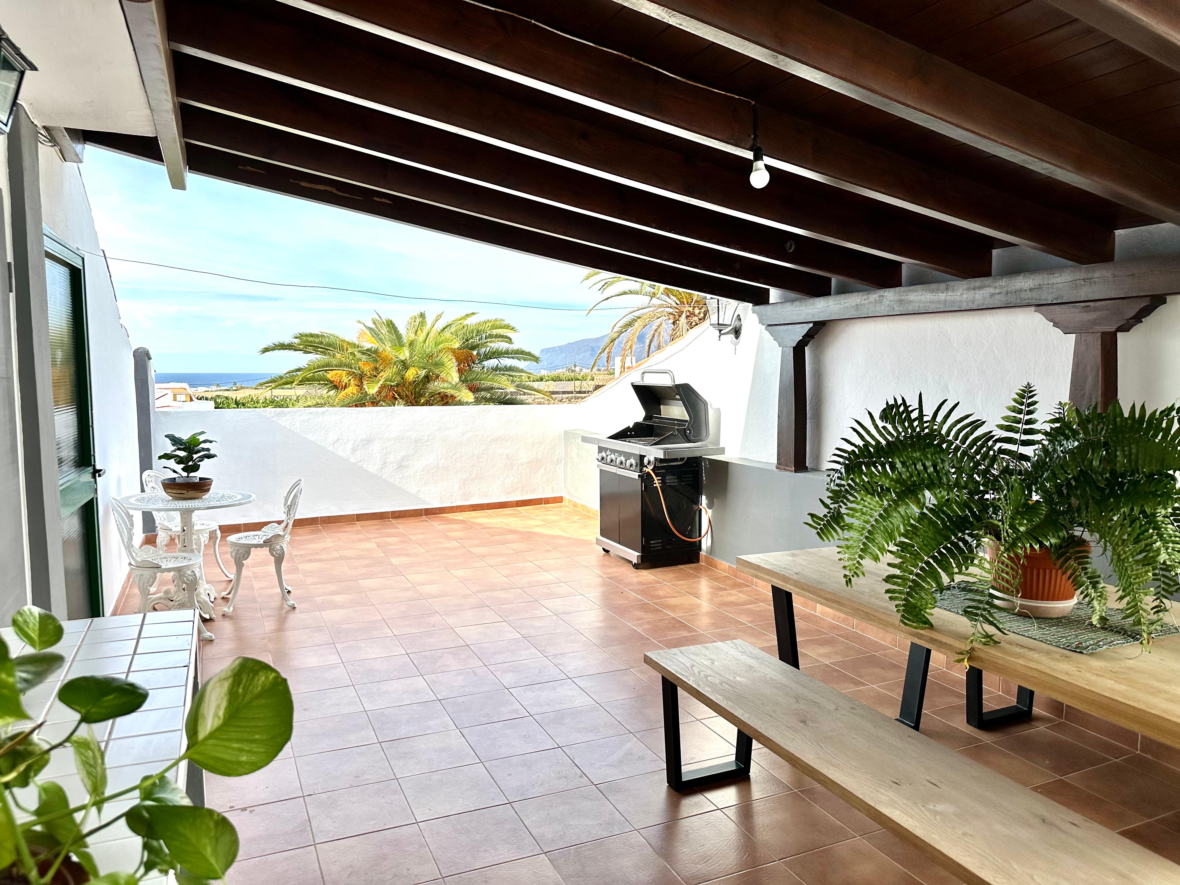 Alcalá Retreat 01: Ocean View & Modern Comfort
