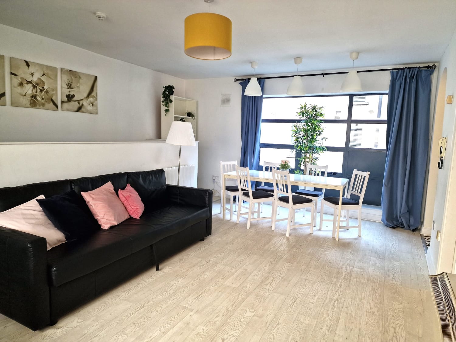 Very Central 2bed apartment fast reliable WIFI & T