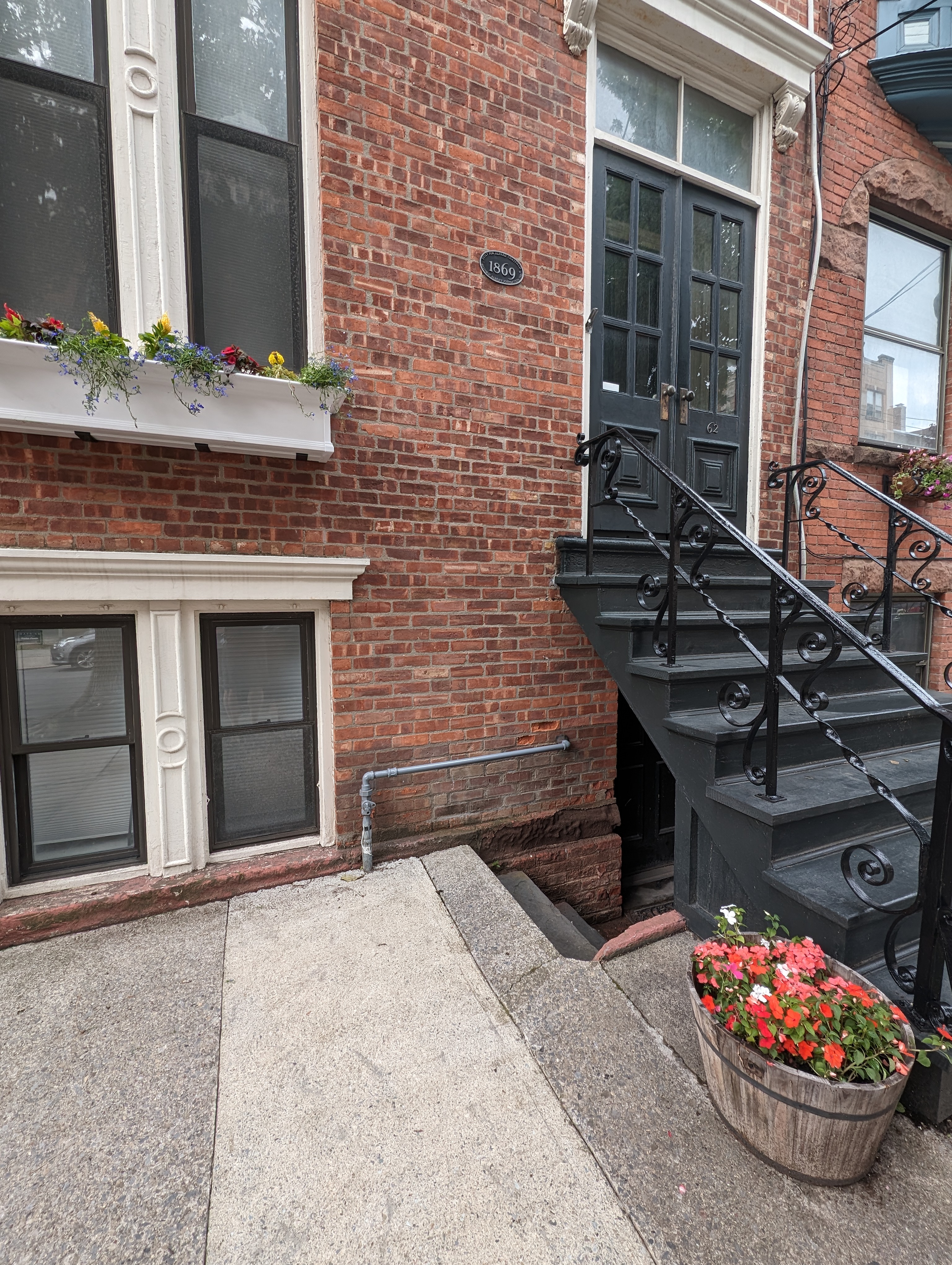 Empire Plaza Apartment in SIXTH WARD, Albany