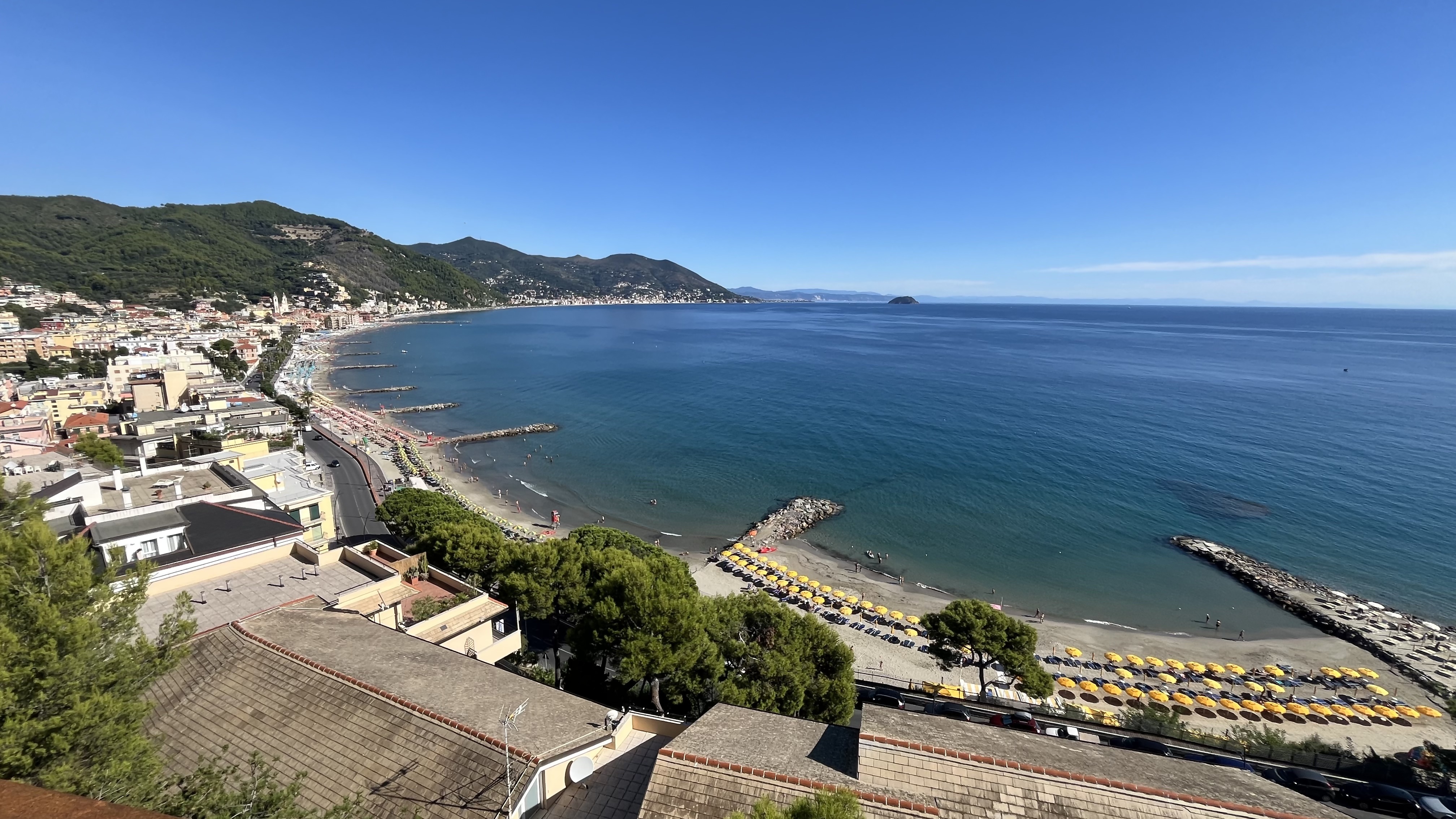 Stupenda vista mare a Laigueglia con posto auto - Appartamenti in affitto a  Laigueglia, Liguria, Italia - Airbnb